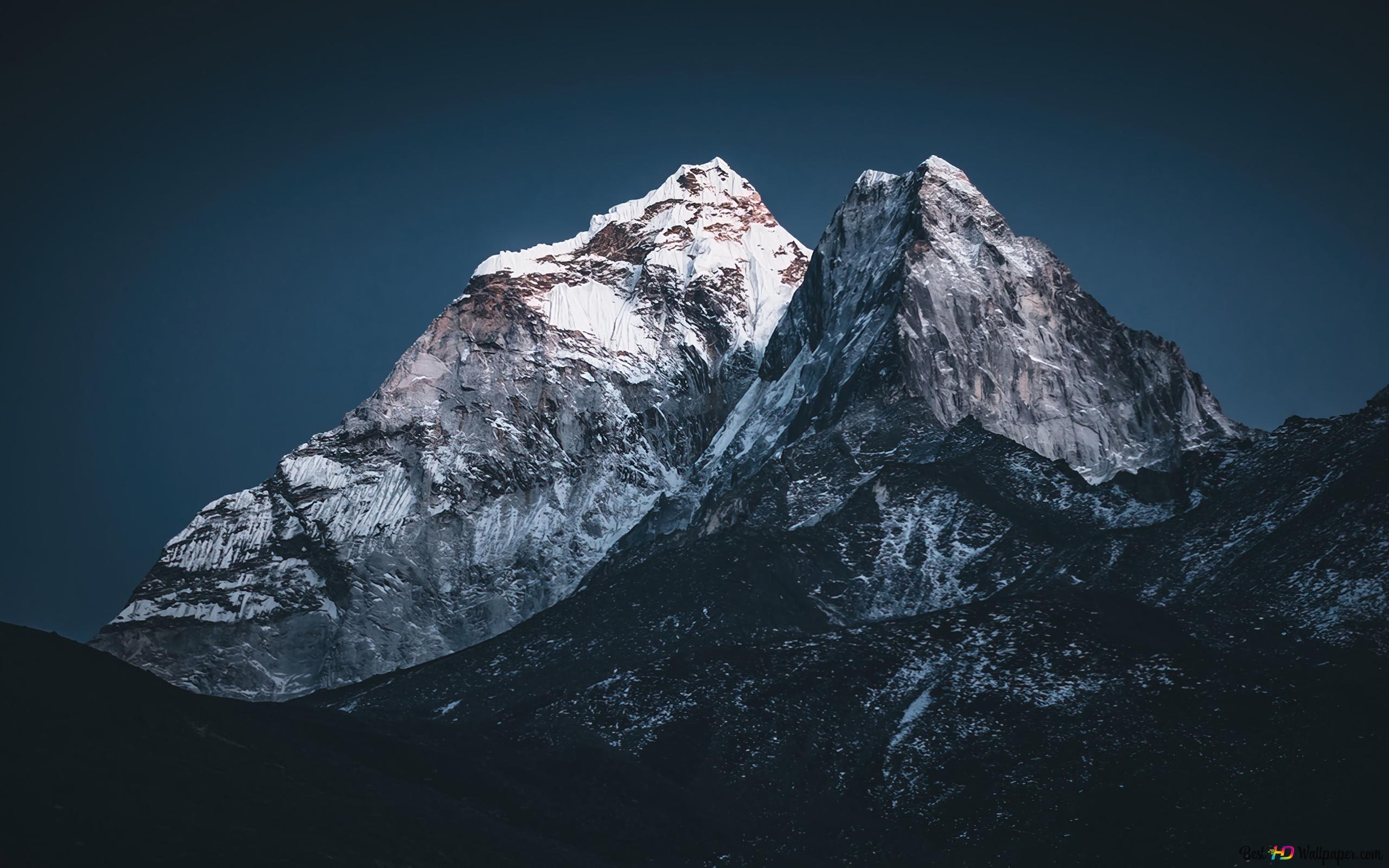 Snow Mountains close view 4K wallpaper download