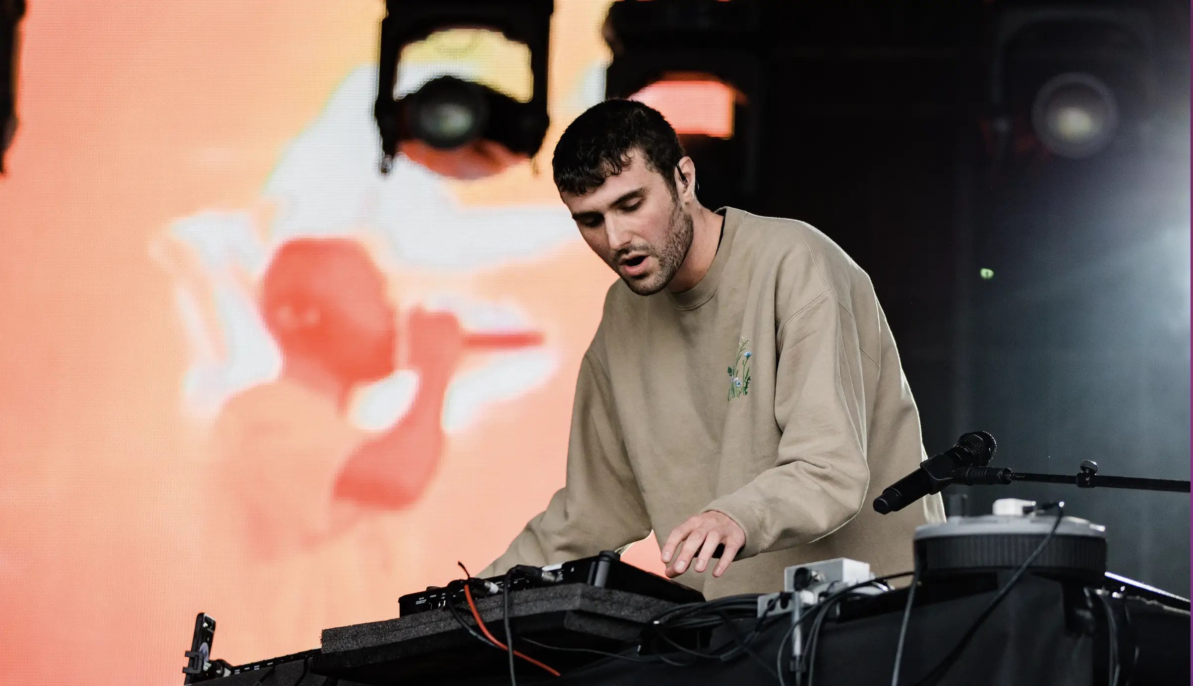 Fred again. Quickly Hits 1 Million Views on Explosive Boiler Room Set with Multiple Skrillex IDs