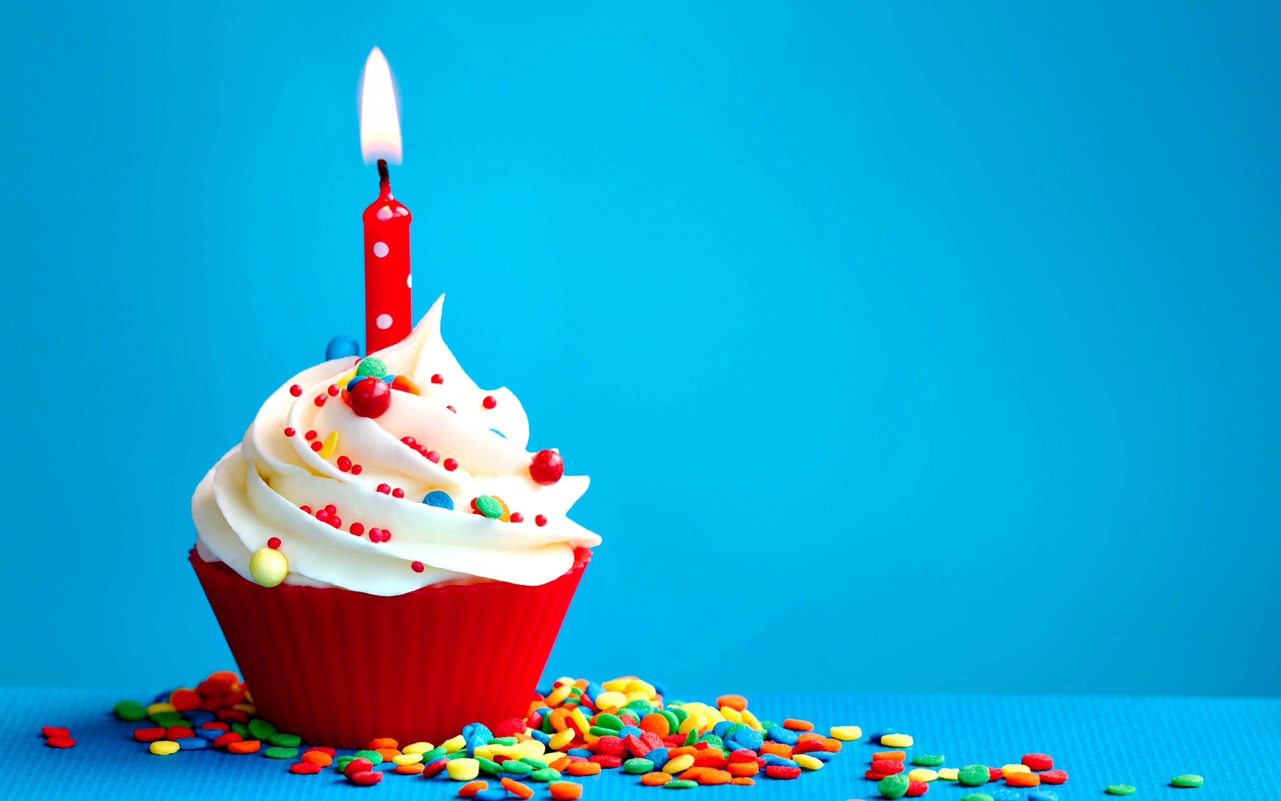 Cupcake, Candles, Birthday, Closeup, Colored background Gallery HD Wallpaper