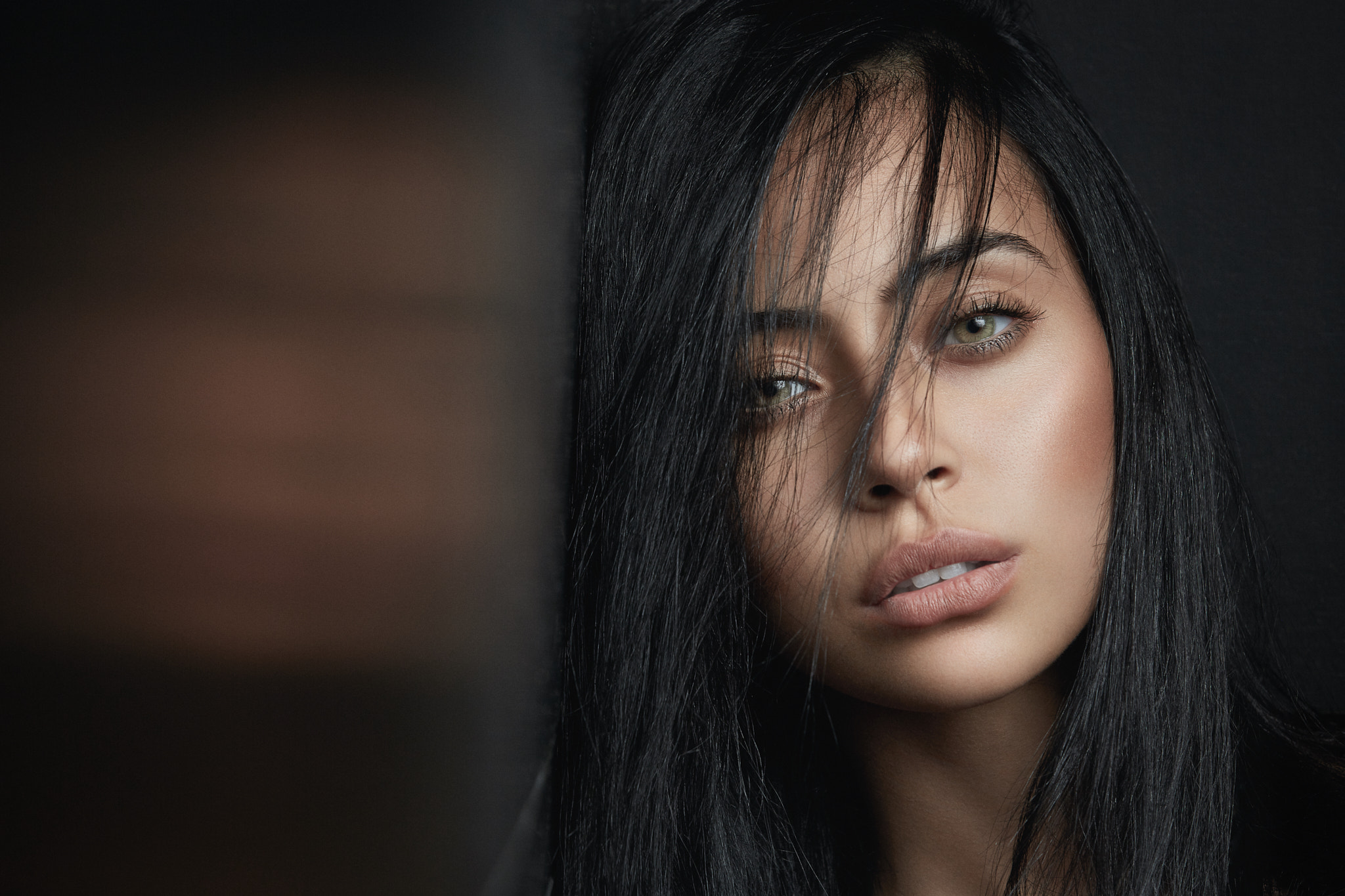 Wallpaper, women, face, portrait, simple background, black hair 2048x1365