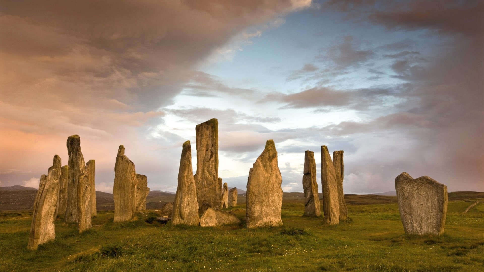 Wallpaper / uK, celtic Culture, cloud, plain, ancient civilization, british Culture, monument, evening, megalith, ancient, rock, sunrise, stones, landscape free download