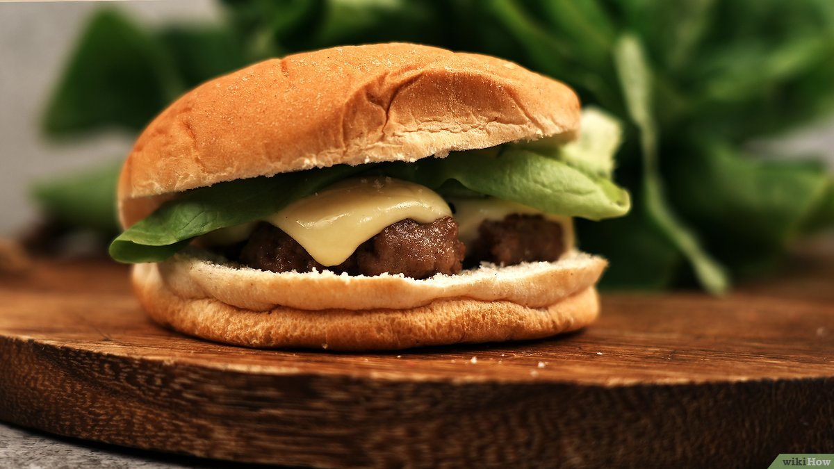 How to Cook Hamburgers on the Stove: Quick & Easy Recipe