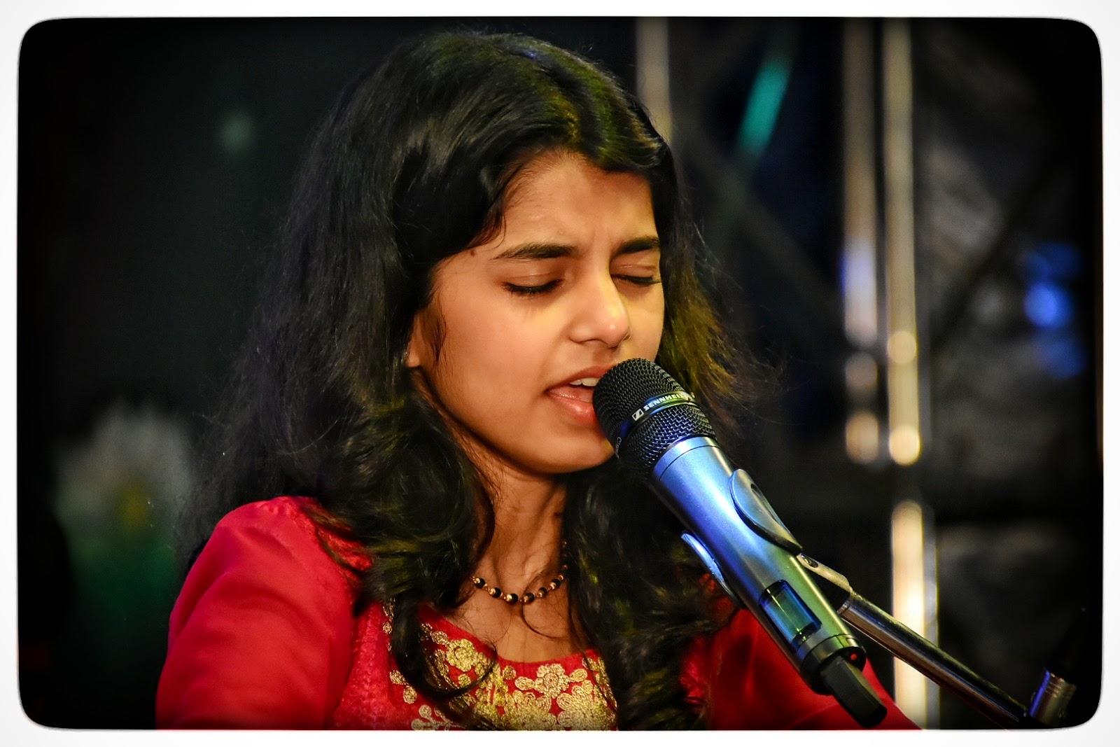 Maithili Thakur, Singer (13 Image)