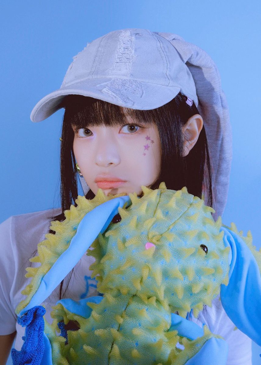 Hanni NewJeans K Pop' Poster