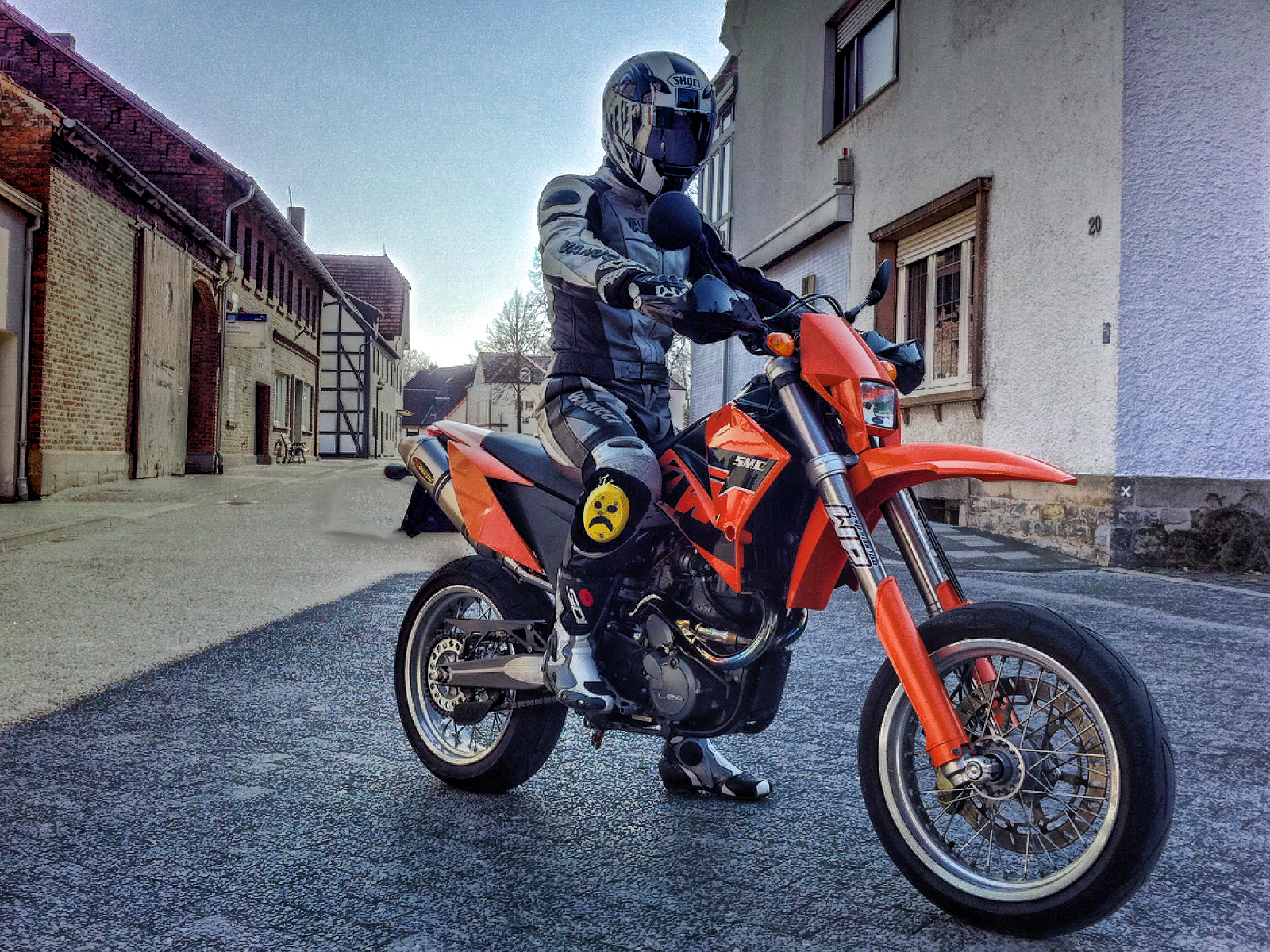 Wallpaper, motorcycling, supermoto, motorcycle racing, motorsport, stunt performer, motor vehicle, freestyle motocross, enduro, endurocross, helmet, automotive wheel system 1600x1200