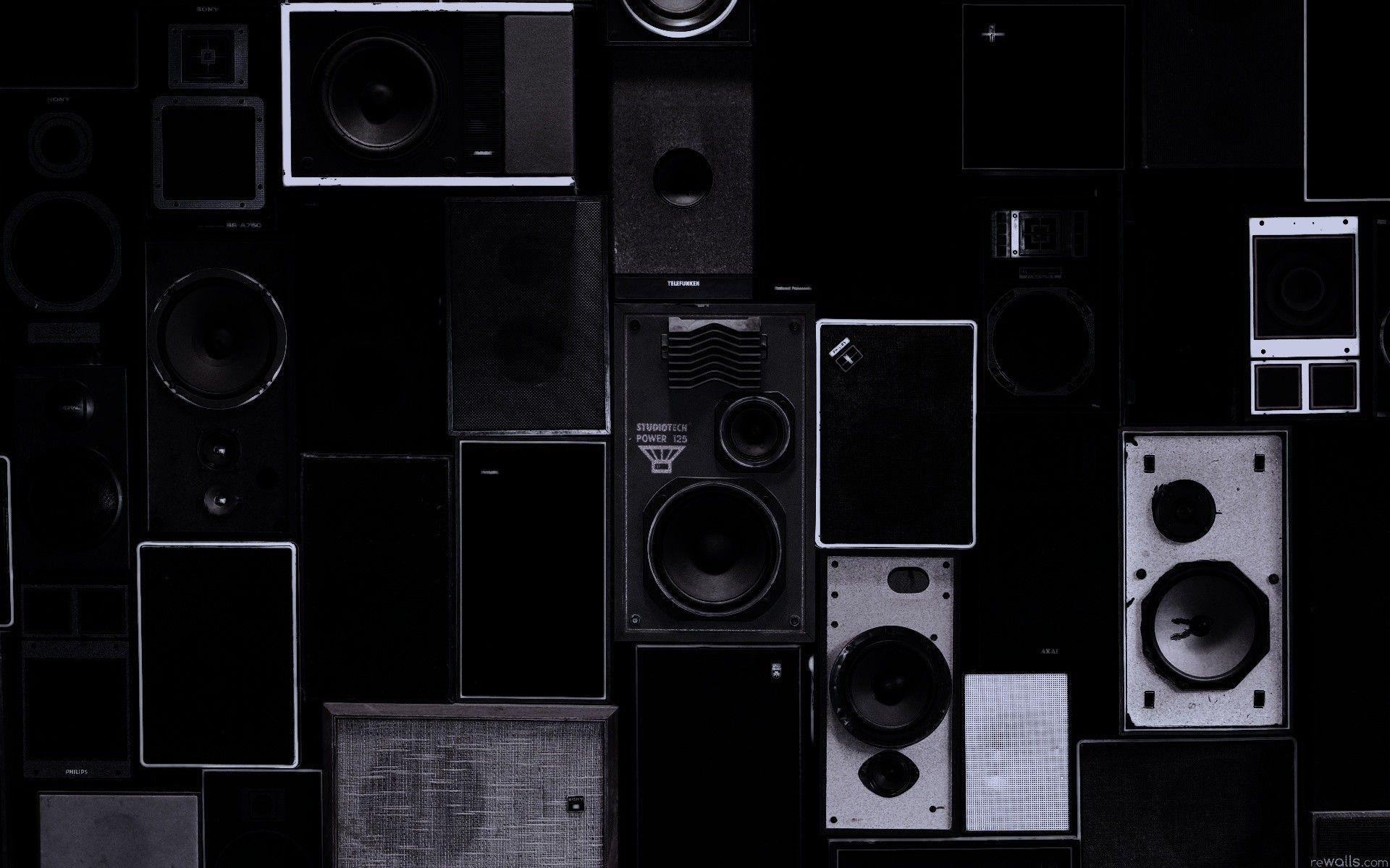 Speakers Wallpaper