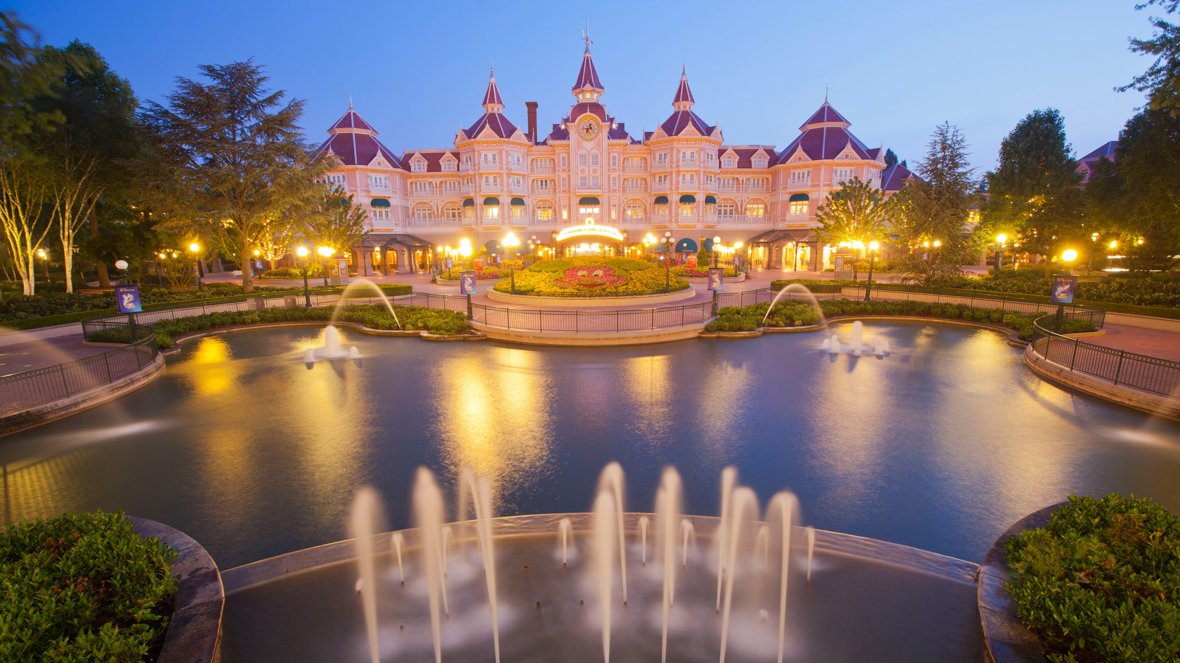 Wallpaper Disneyland Hotel, Paris, France, Europe, fountain, 4k, Architecture