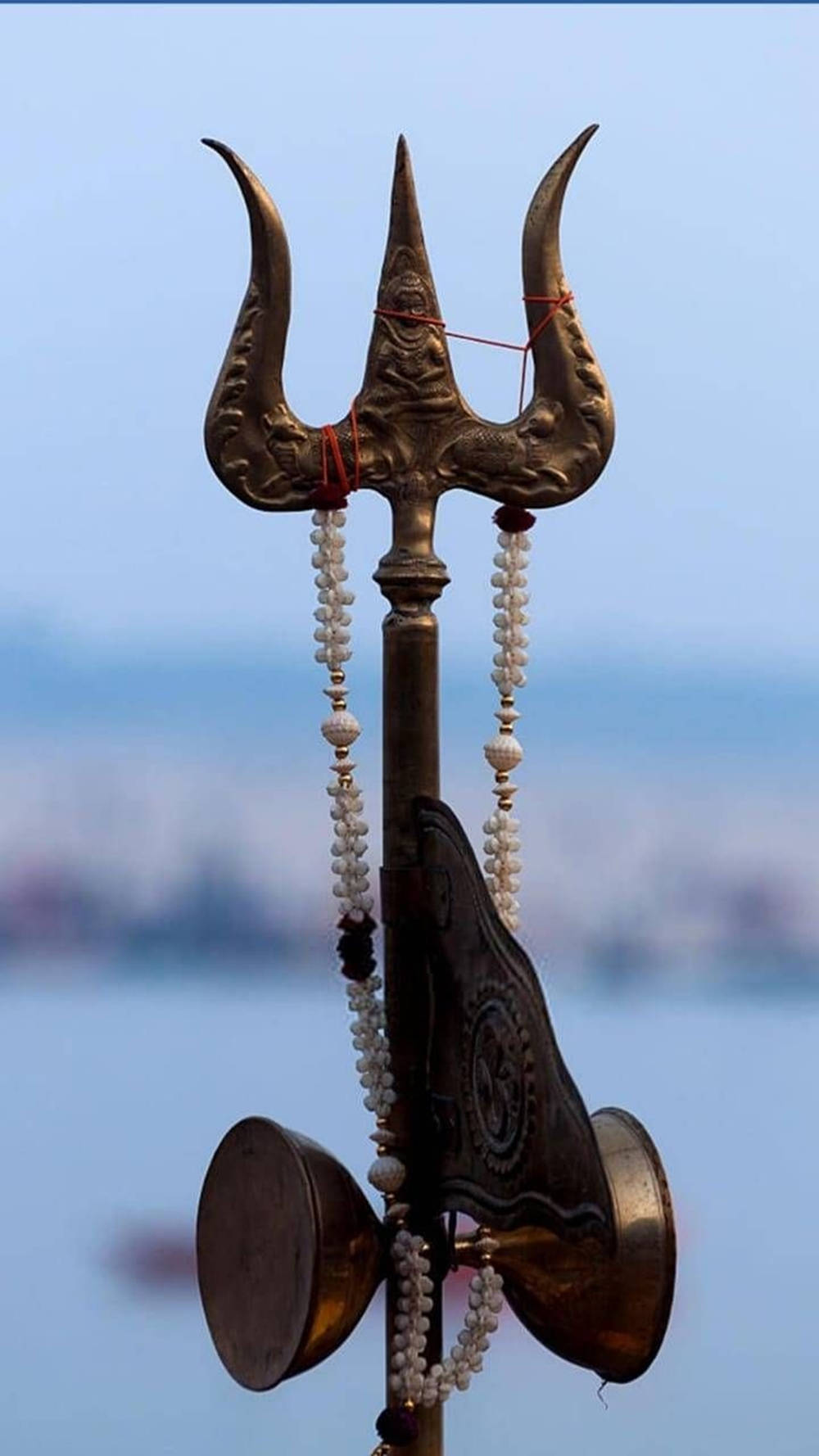 Download Trishul Trident Relief Design Wallpaper