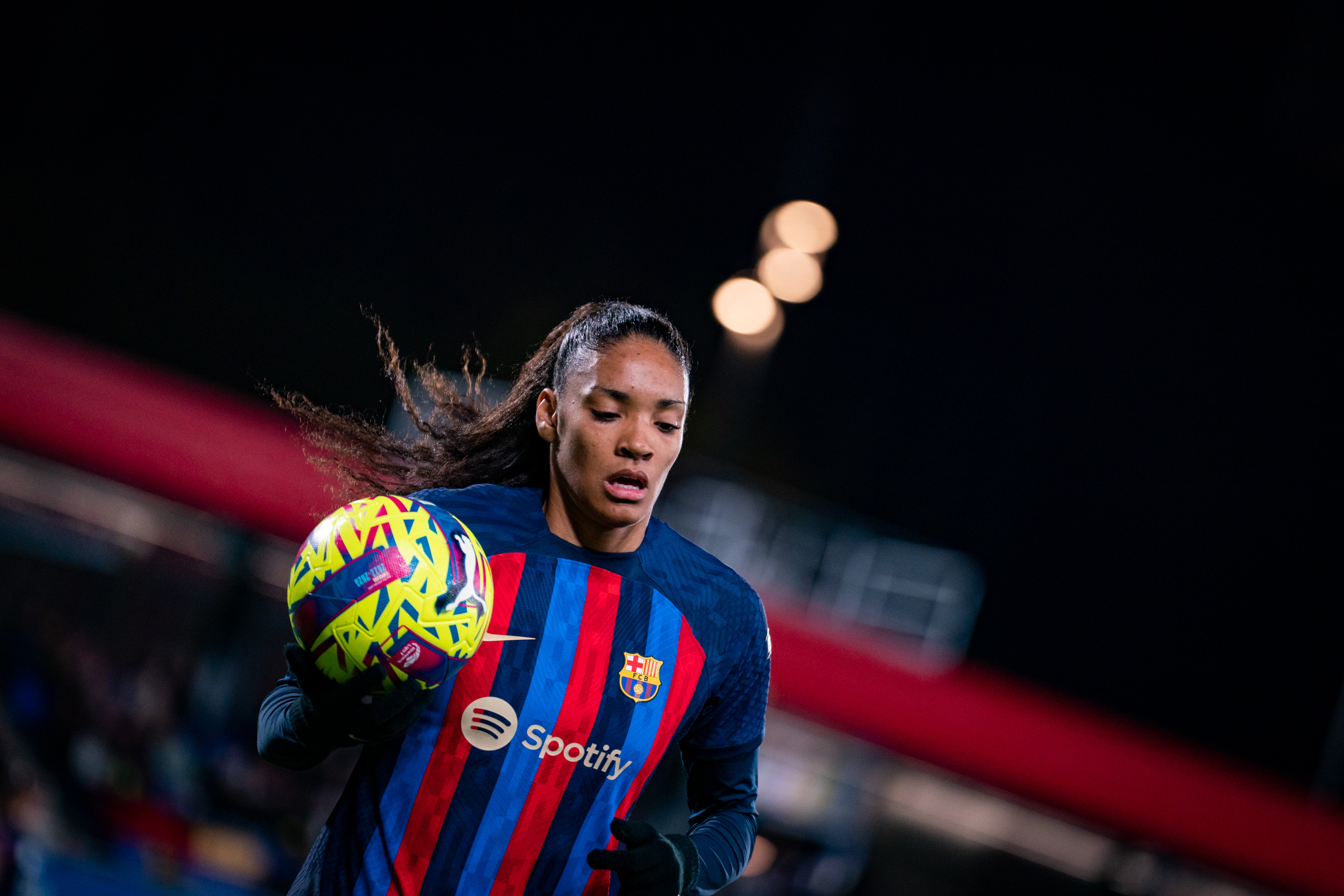 Who really is. Salma Paralluelo?