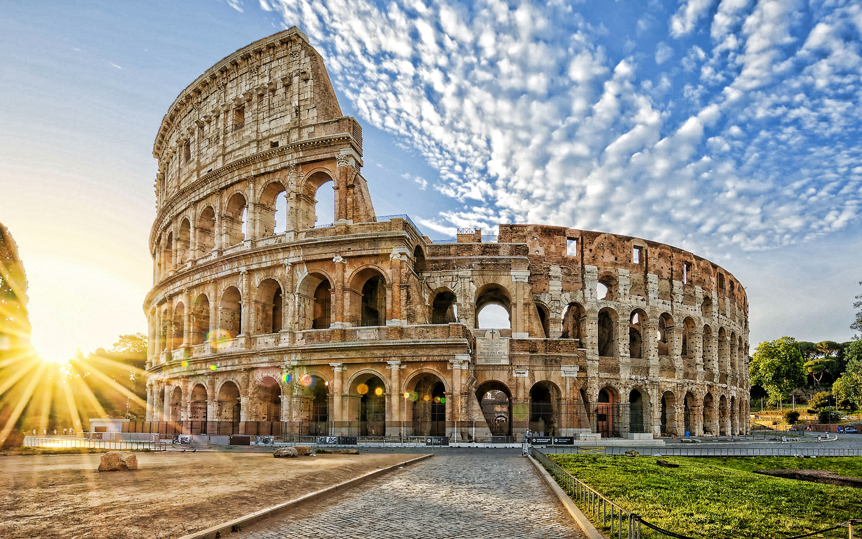 Wallpaper. Cities. photo. picture. Colosseum, Rome, morning, sunrise, Flavian Amphitheatre