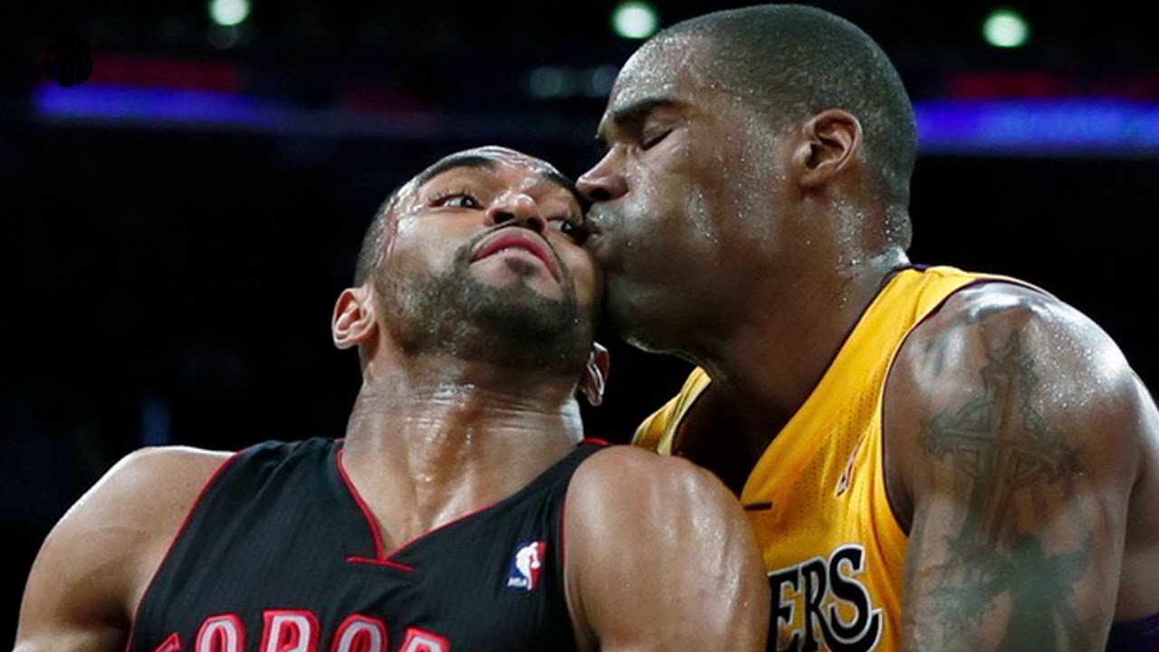 Funny Perfectly Timed NBA Player Photo