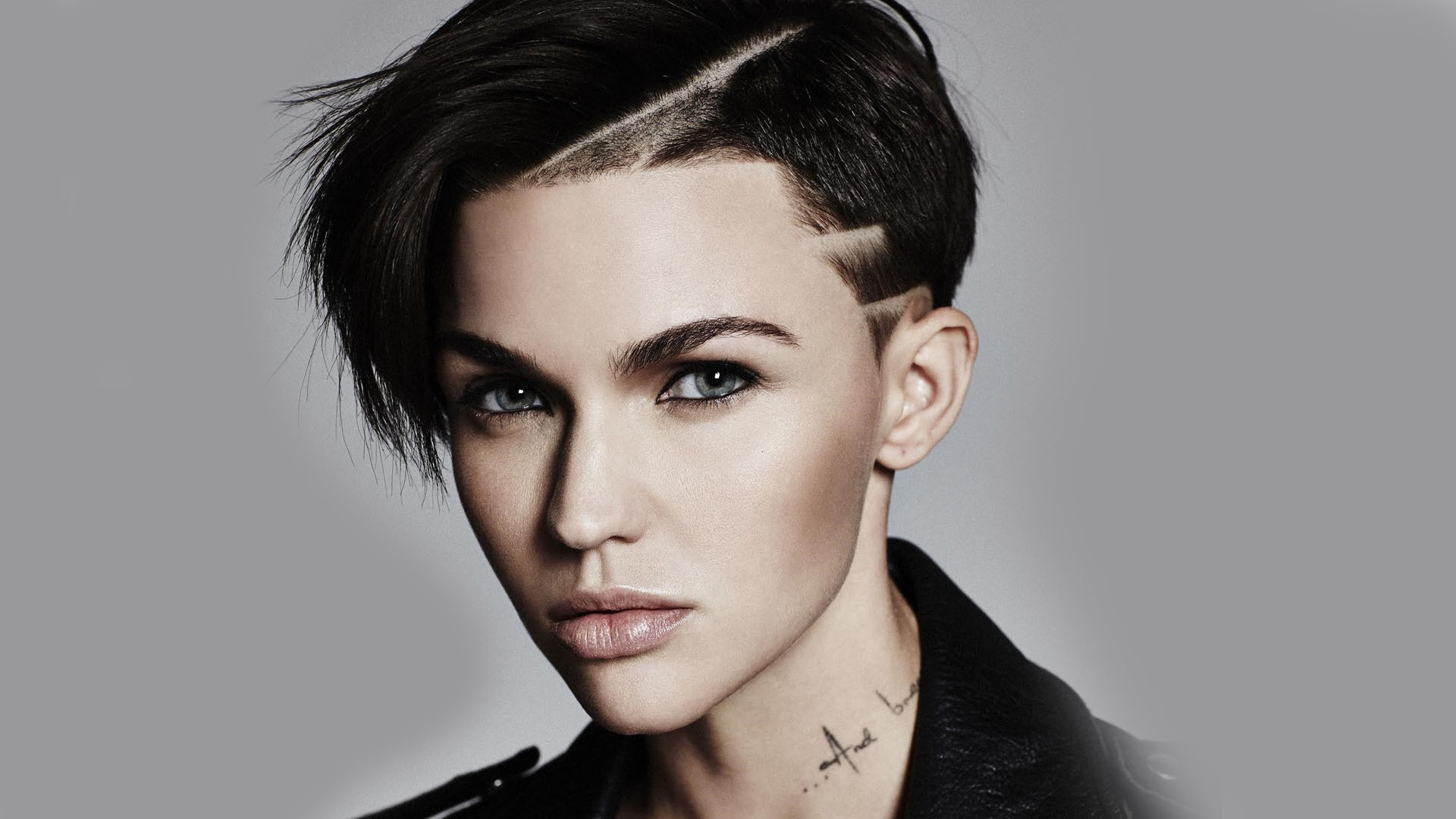 Ruby Rose Wallpaper