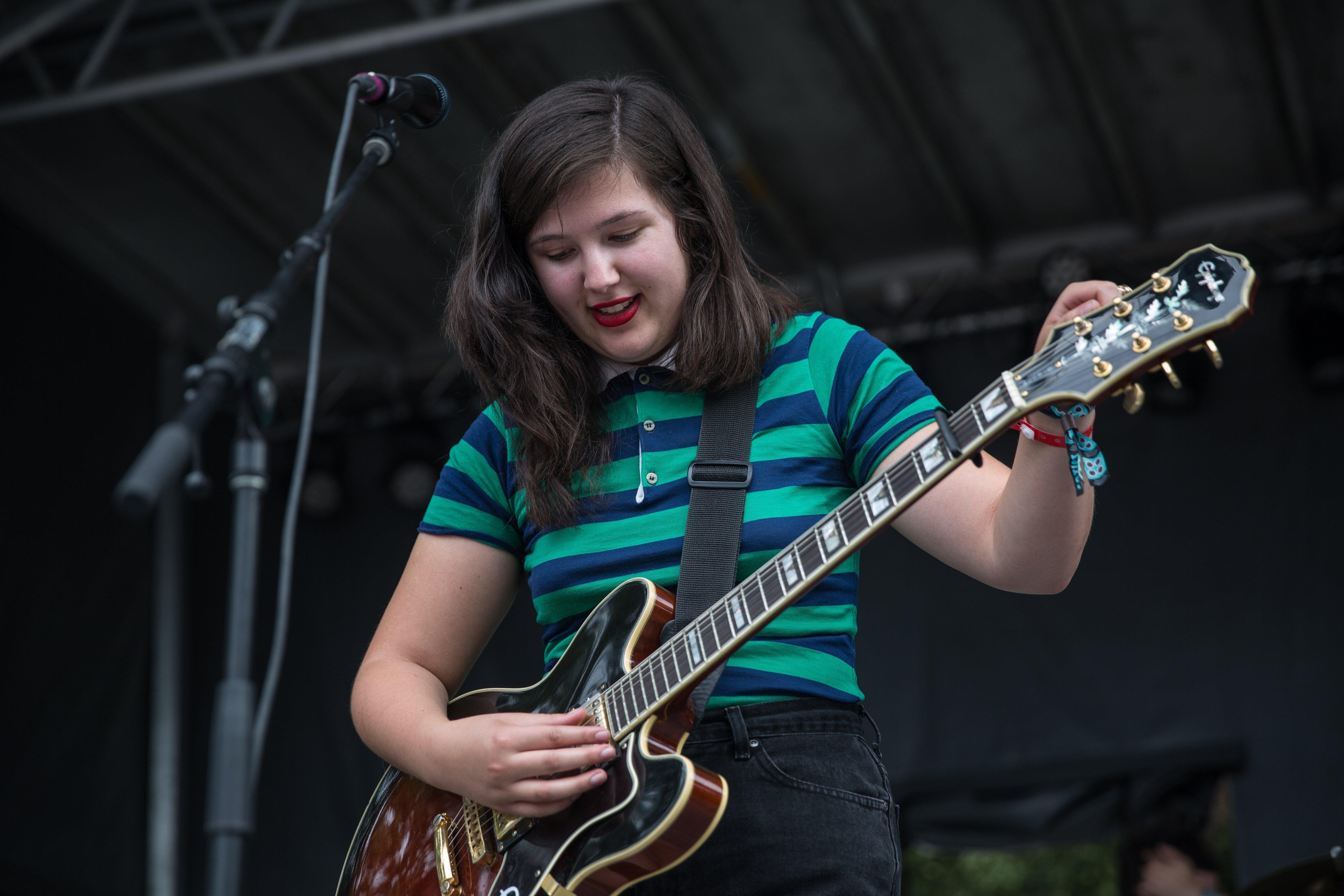 4K Lucy Dacus Wallpaper and Background Image