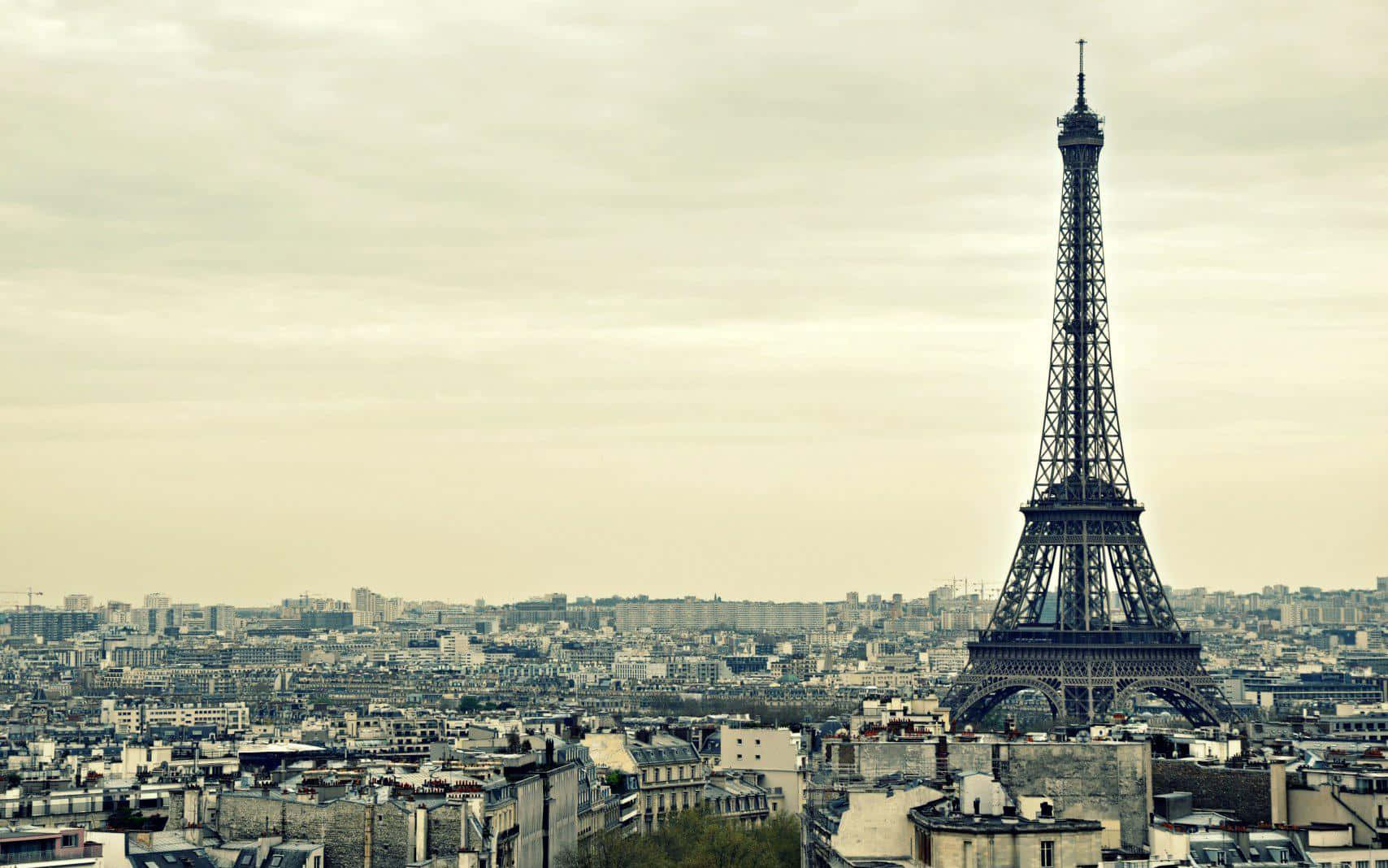 Download Explore the Wonders of Paris Wallpaper