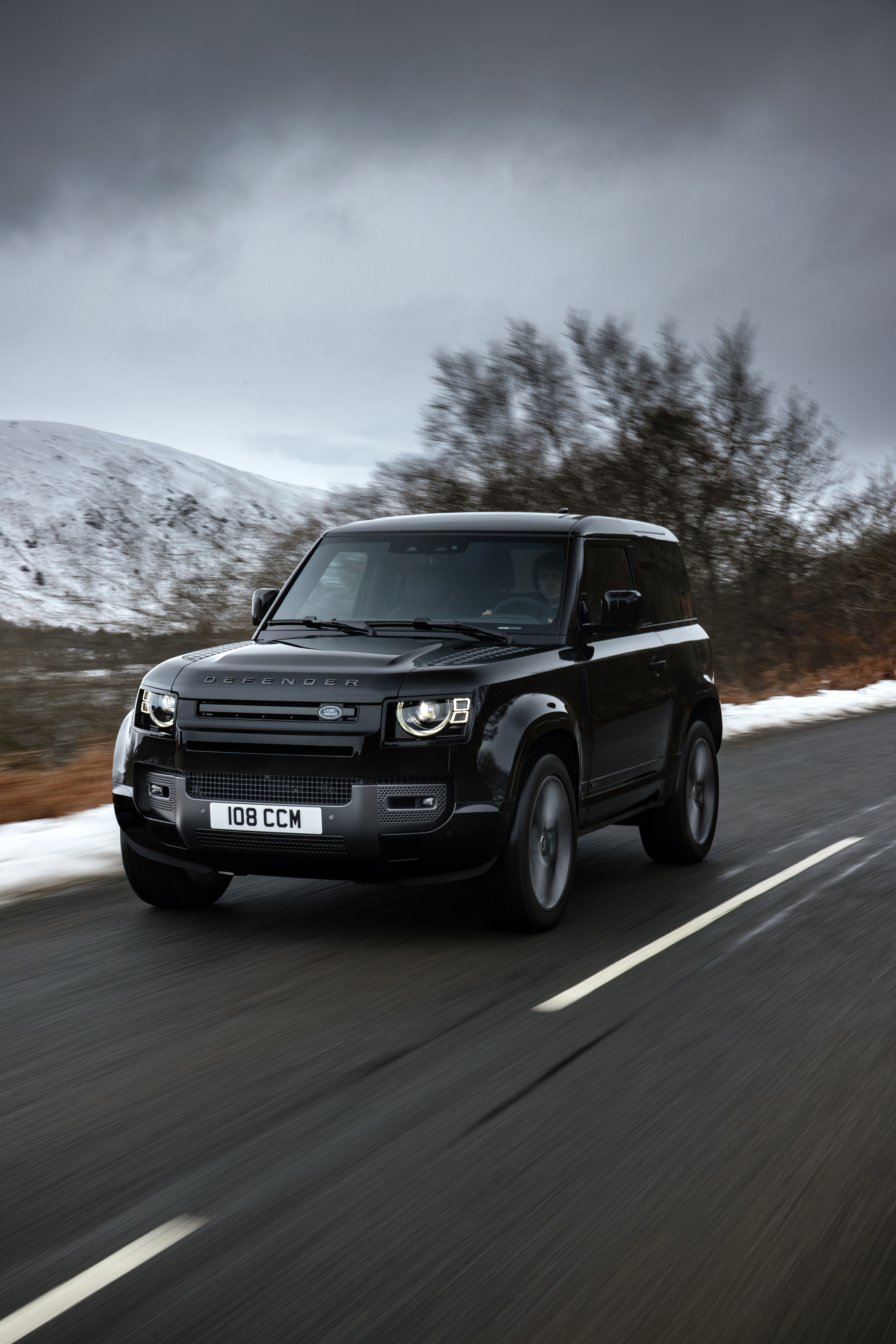 Defender 90 V8. JLR Media Newsroom
