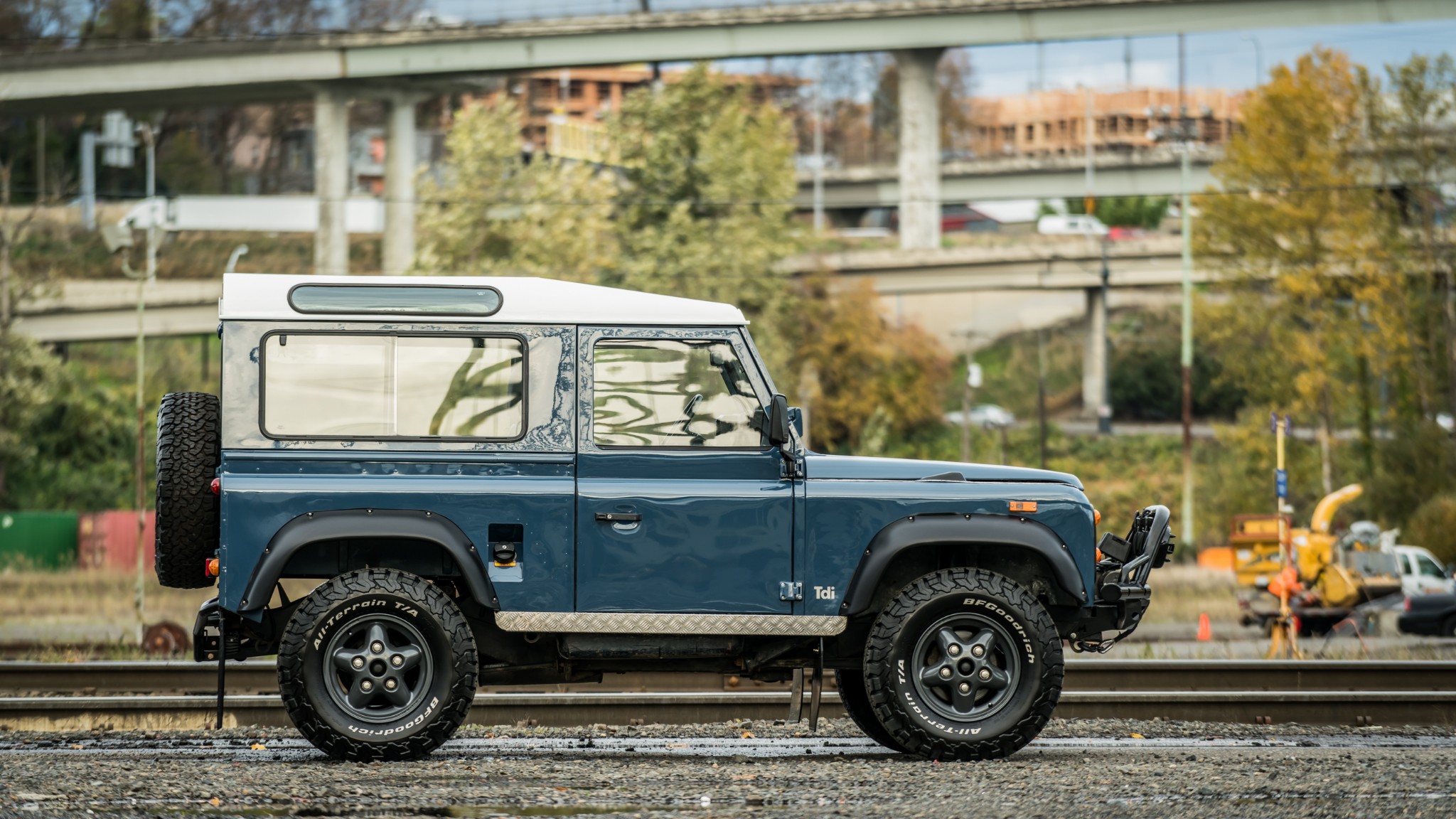 Land Rover Defender 90