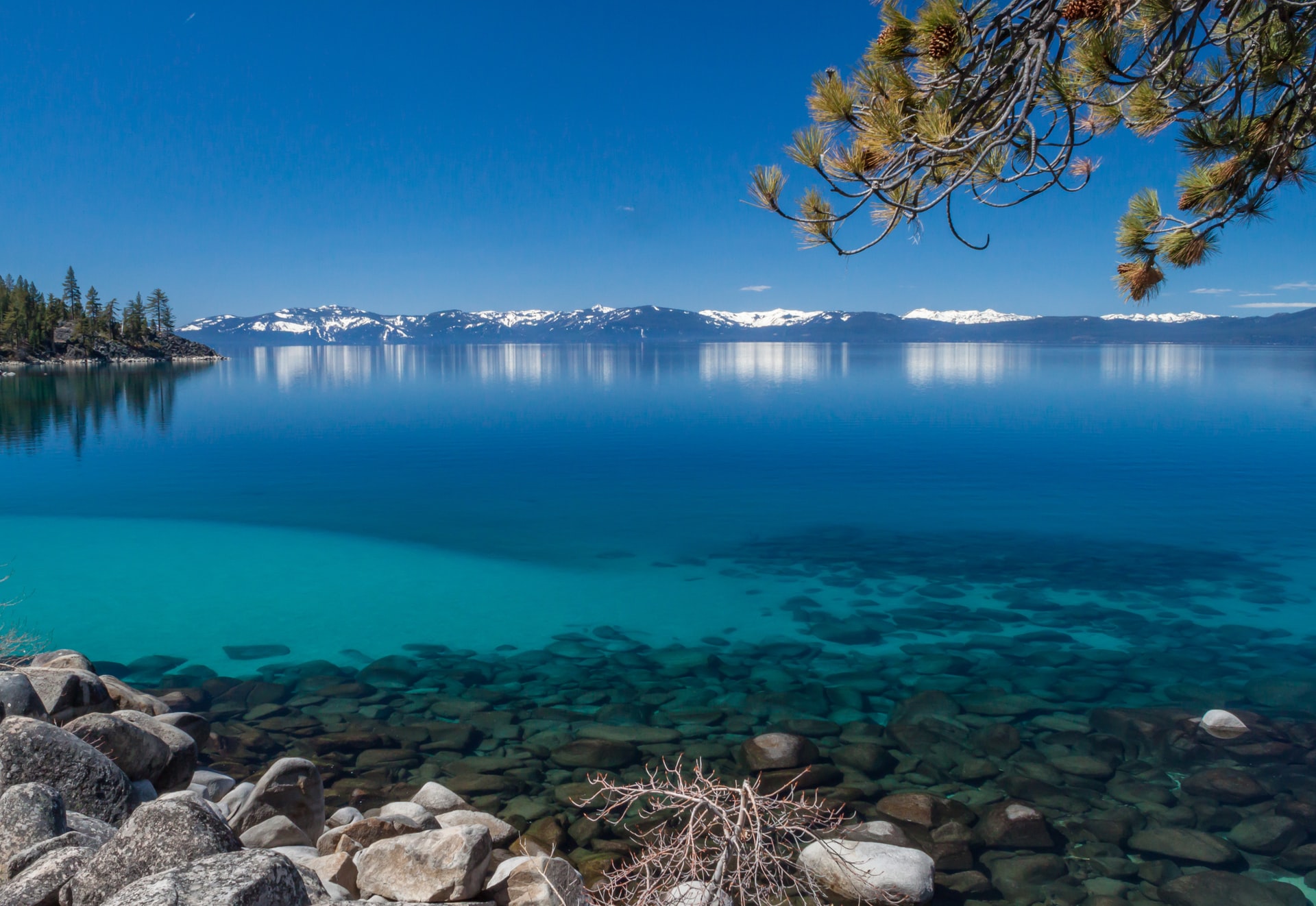 Book our Last Minute Cabin Rentals in North Lake Tahoe. Tahoe Signature Properties