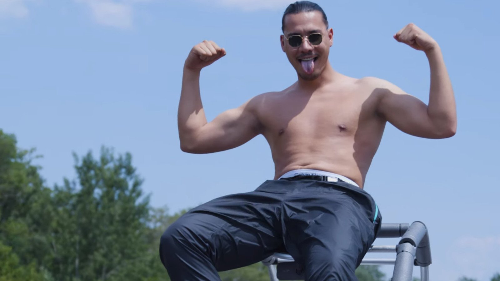 Twitter 上的Hiphop.de：Charts: Apache 207 sichert sich seine erste Nummer 1