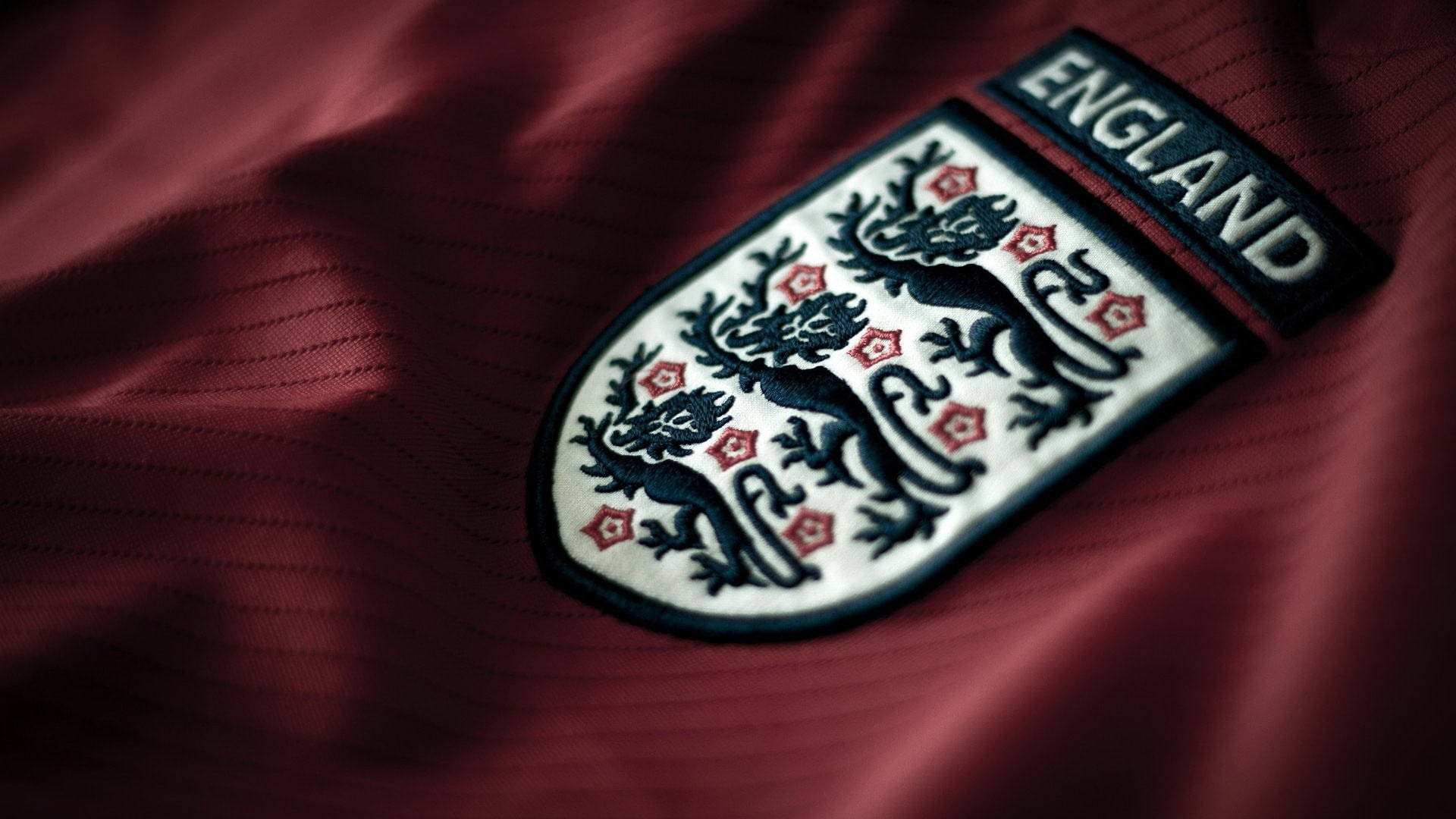 Download England Football Crest Red Shirt Wallpaper
