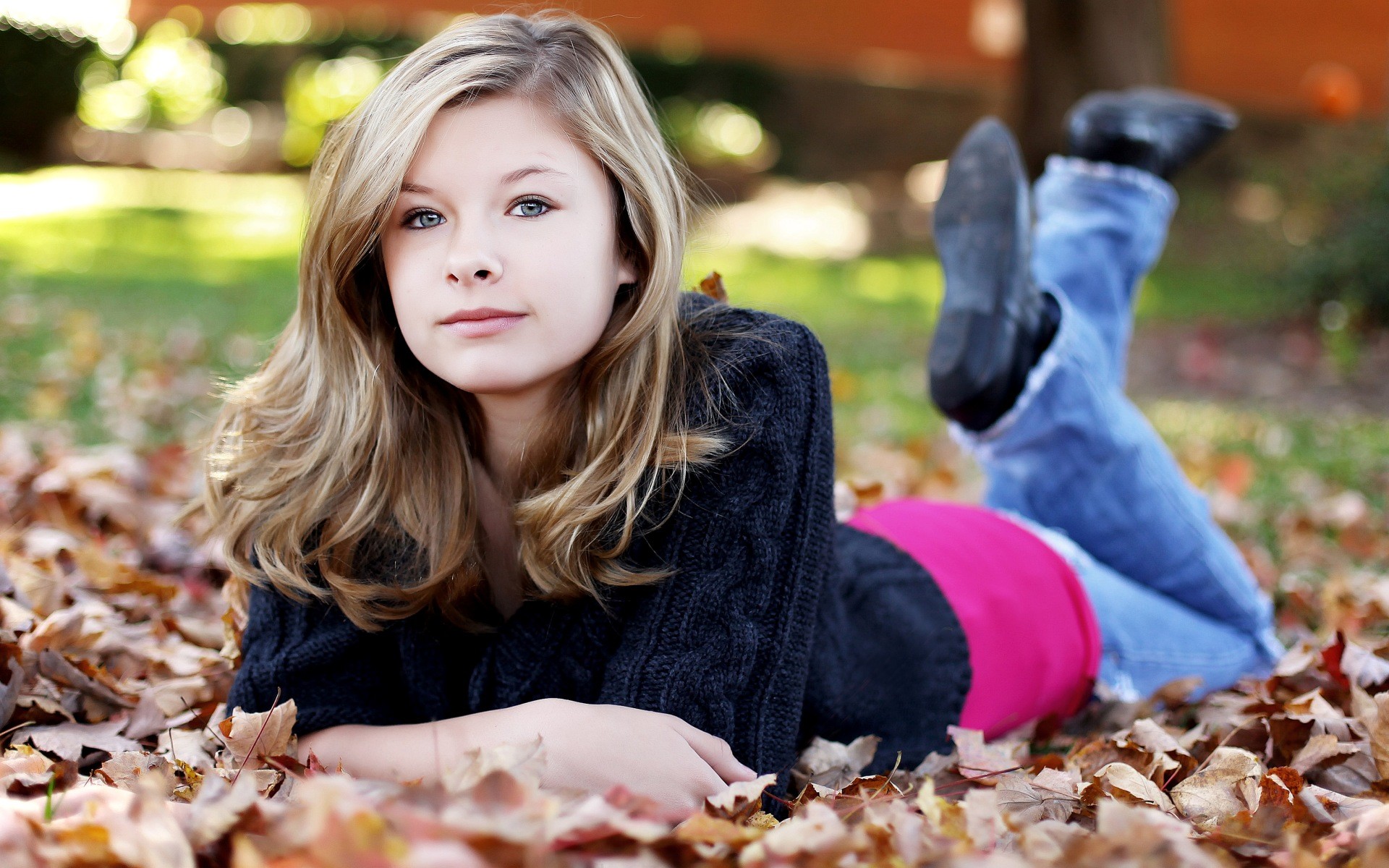 Teen Girl Wallpaper for Computer