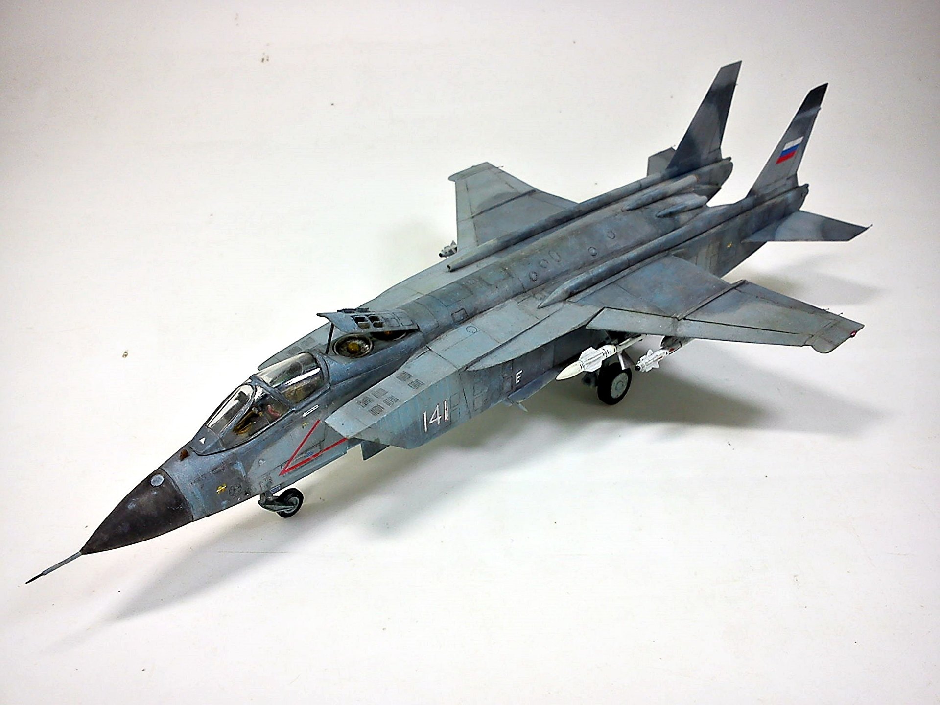 Art Model 1 72 YaK 141 Freestyle For Inspection