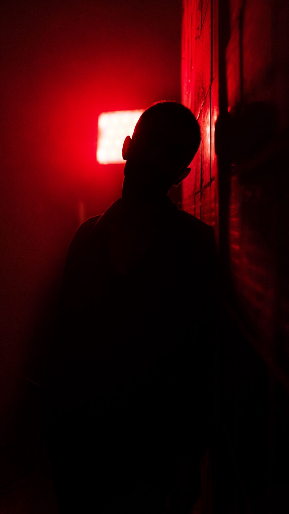 Download Wallpaper 938x1668 Silhouette, Man, Shadow Iphone 8 7 6s 6 For Parallax HD Background