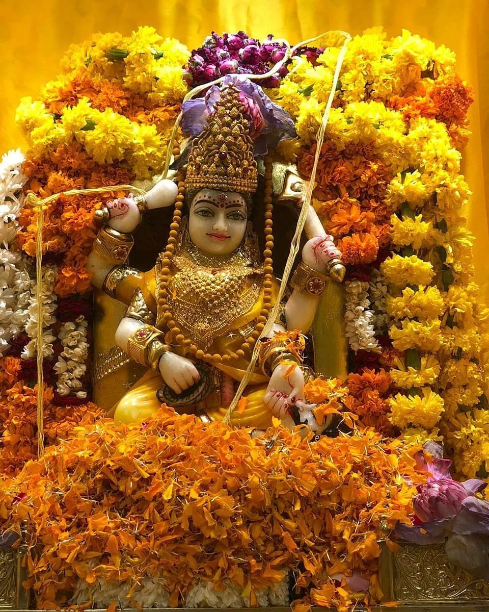 1,255 Likes, 95 Comments Baglamukhi Mandir(Temple) on Instagram: “माँ बगला. Lion live wallpaper, Saraswati goddess, Best iphone wallpaper