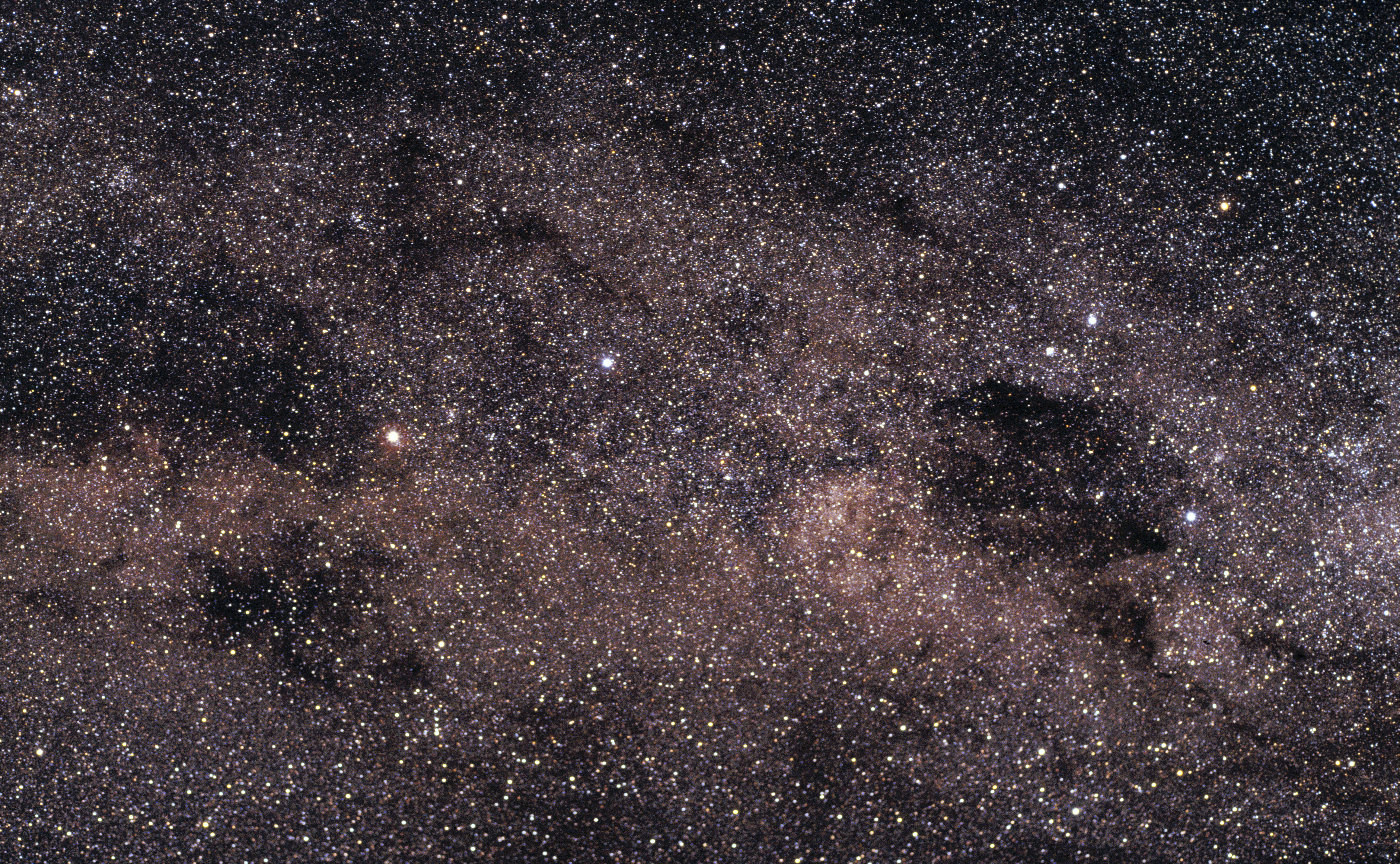 ESO Centauri and the Southern Cross (by)