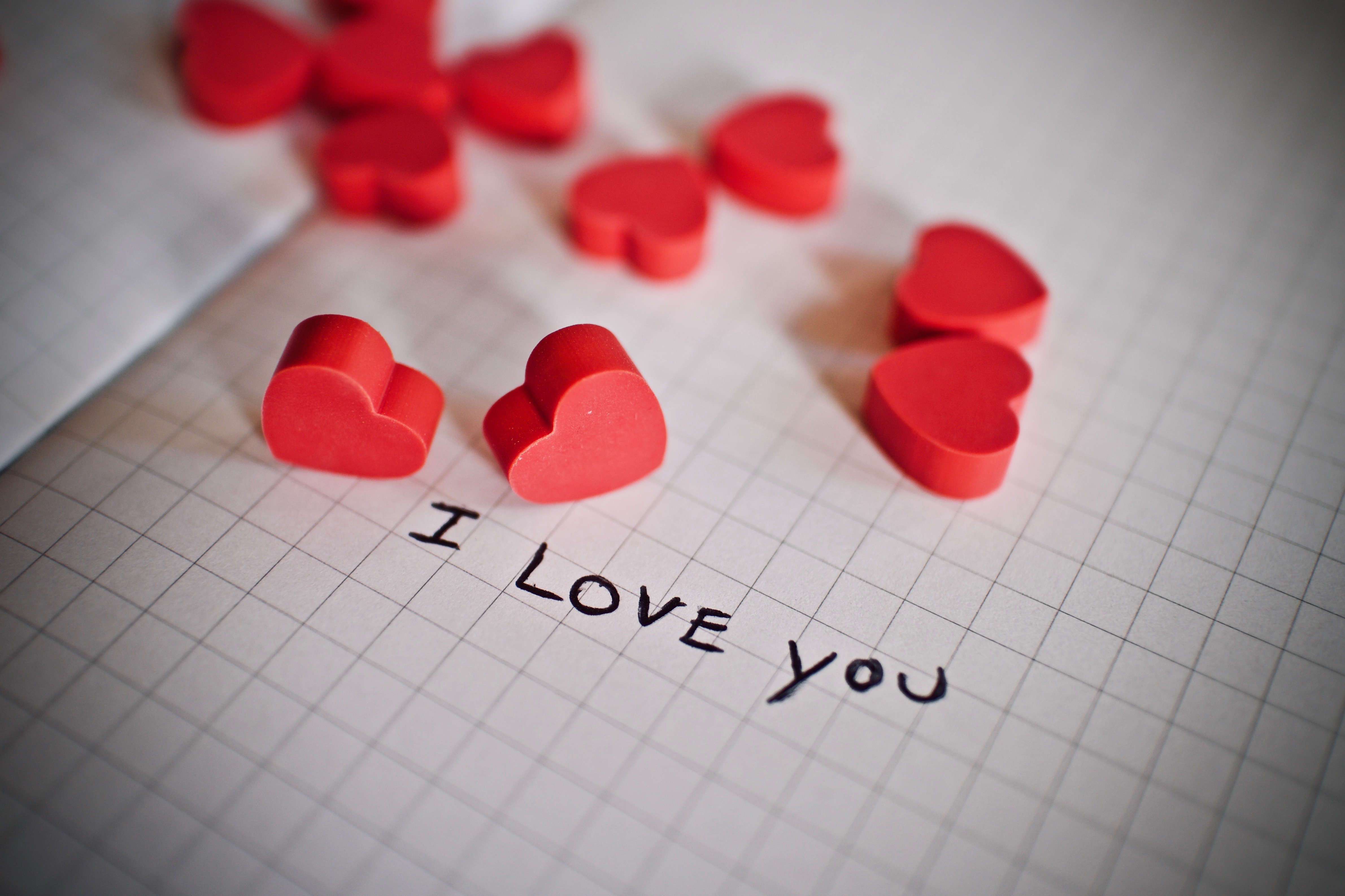 4K, Love, Sheet of paper, Heart, Word, English Gallery HD Wallpaper