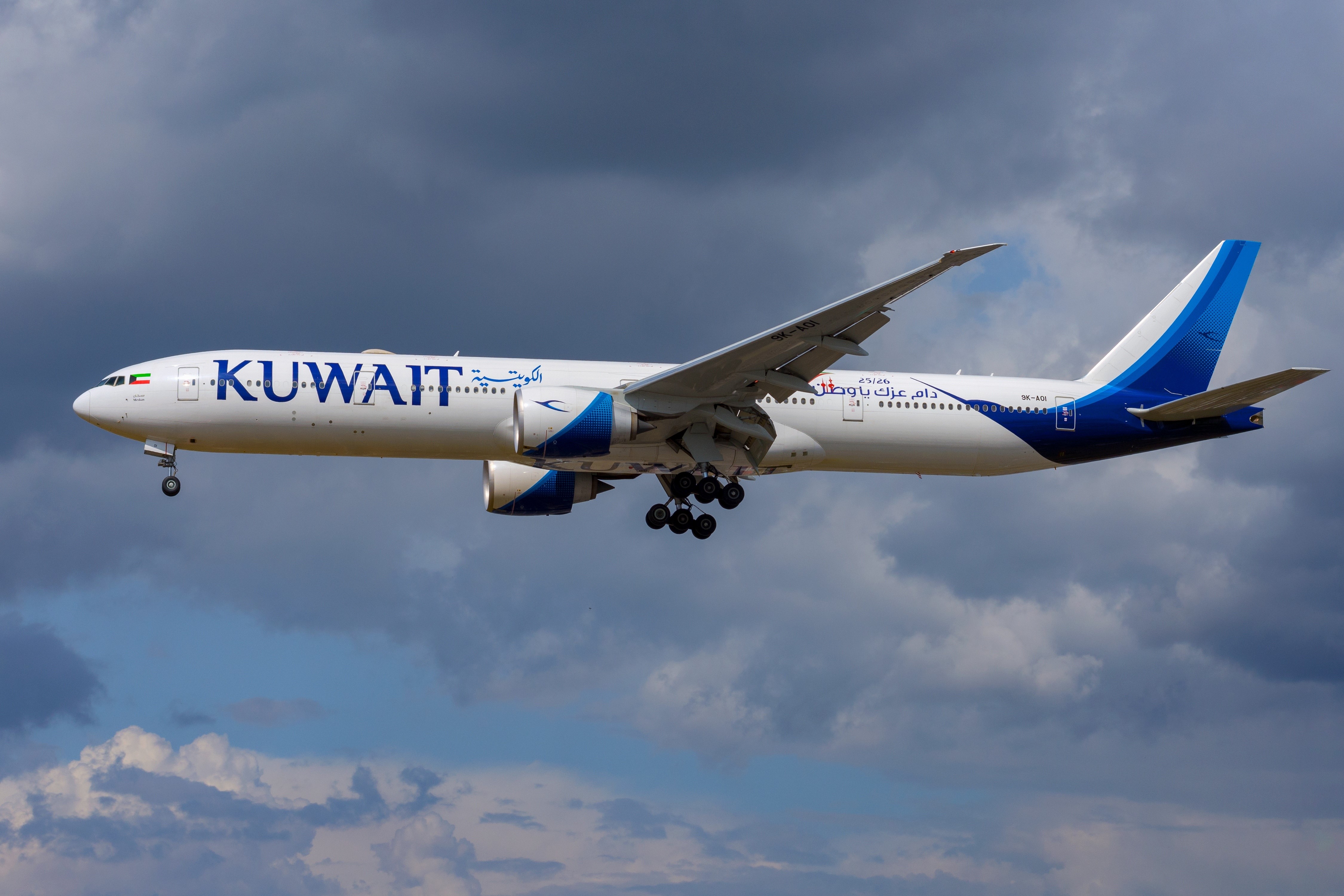 777 300ER Kuwait Airways 1080P, 2k, 4k HD Wallpaper, Background Free Download