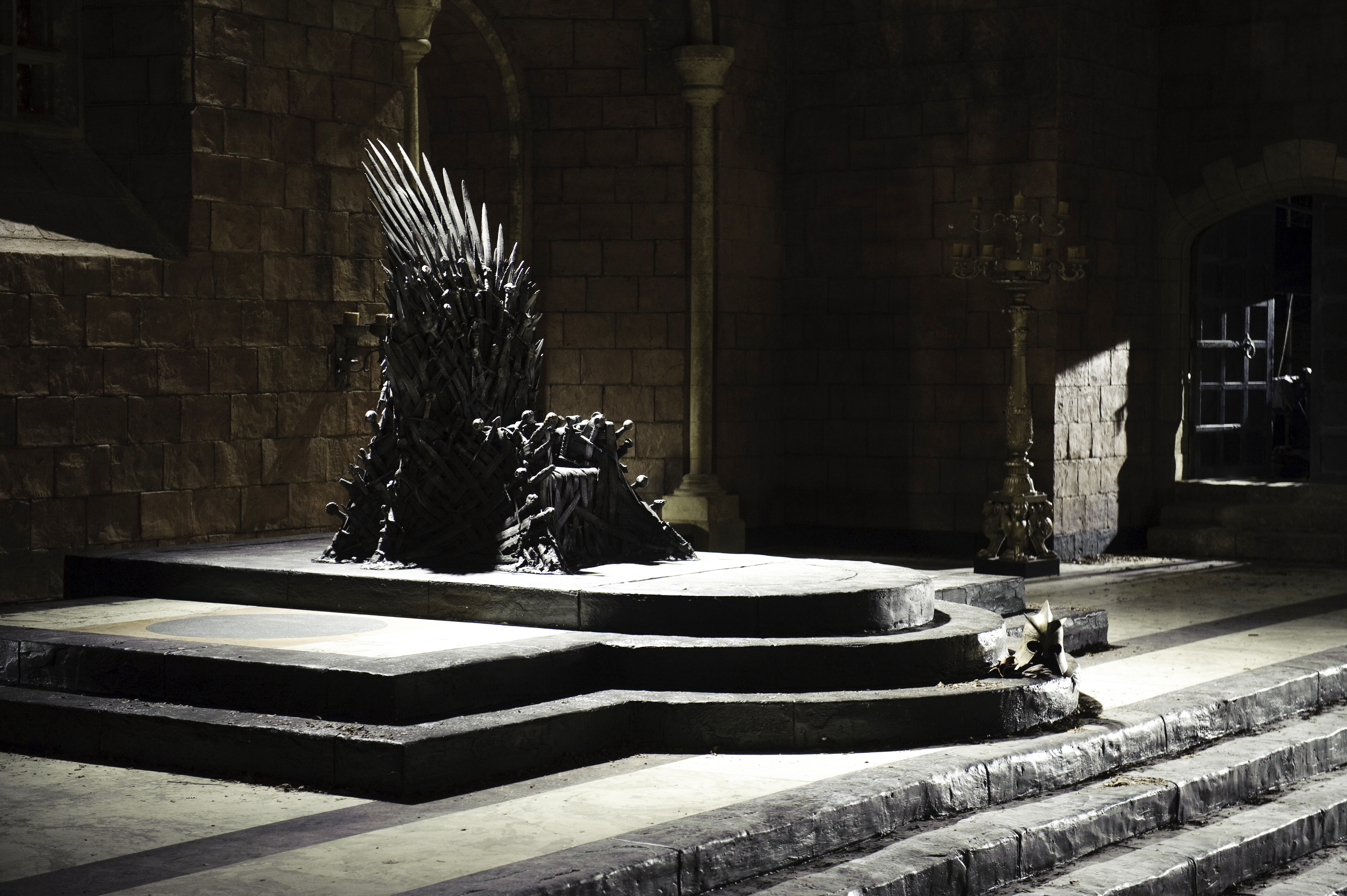 4K Iron Throne Wallpaper and Background Image