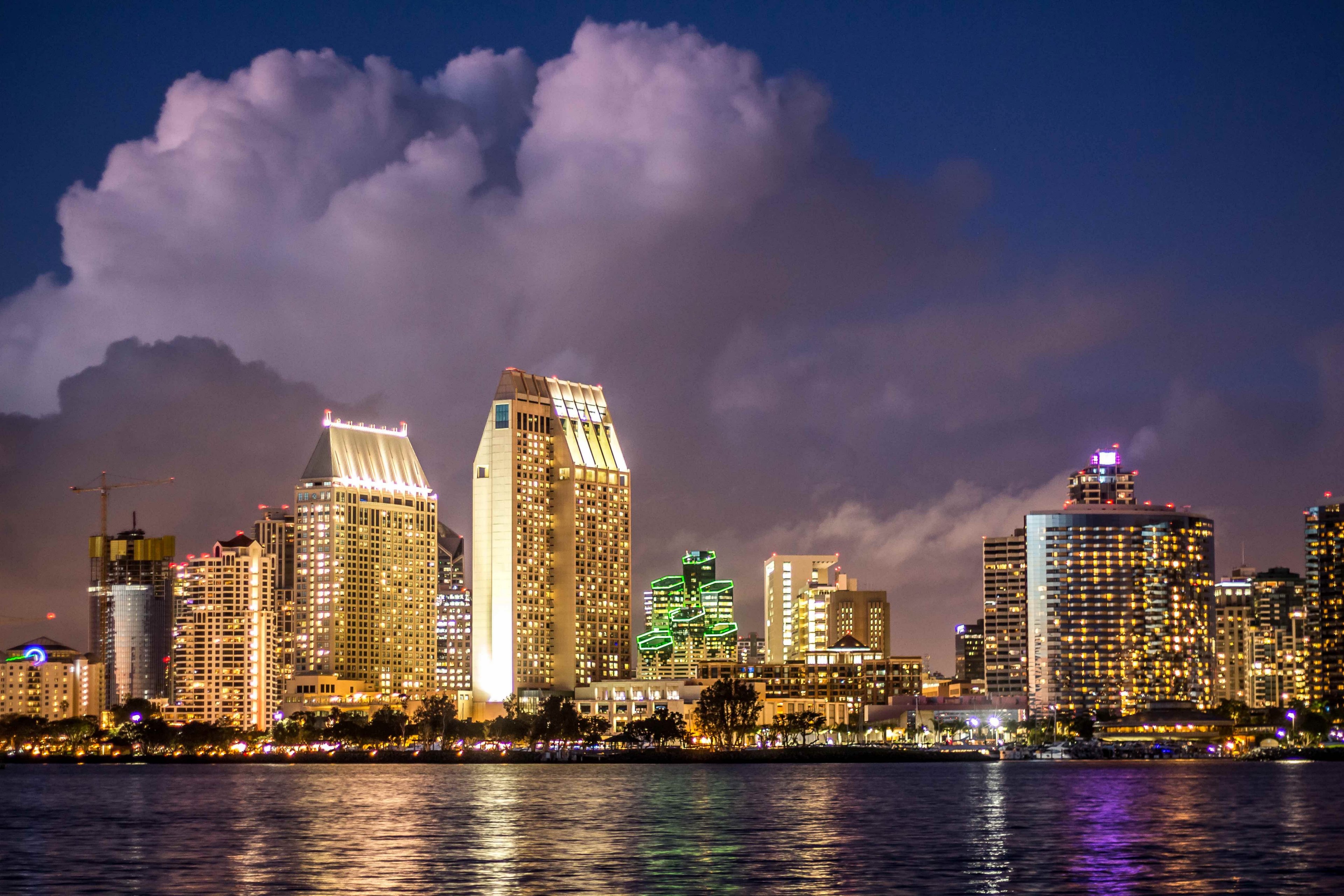 Wallpaper / clouds over san diego 4k wallpaper free download