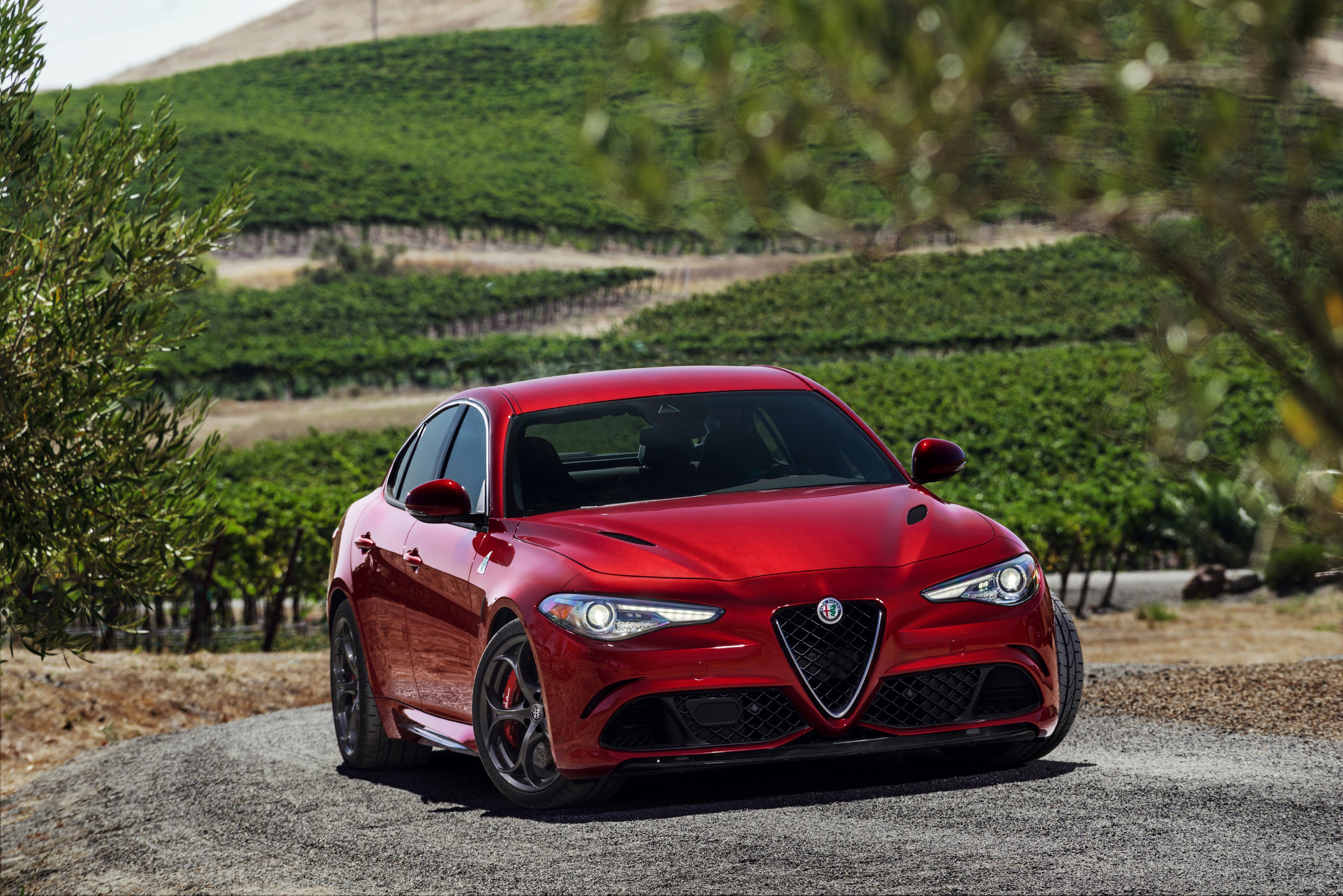 Alfa Romeo Giulia HD Wallpaper and Background