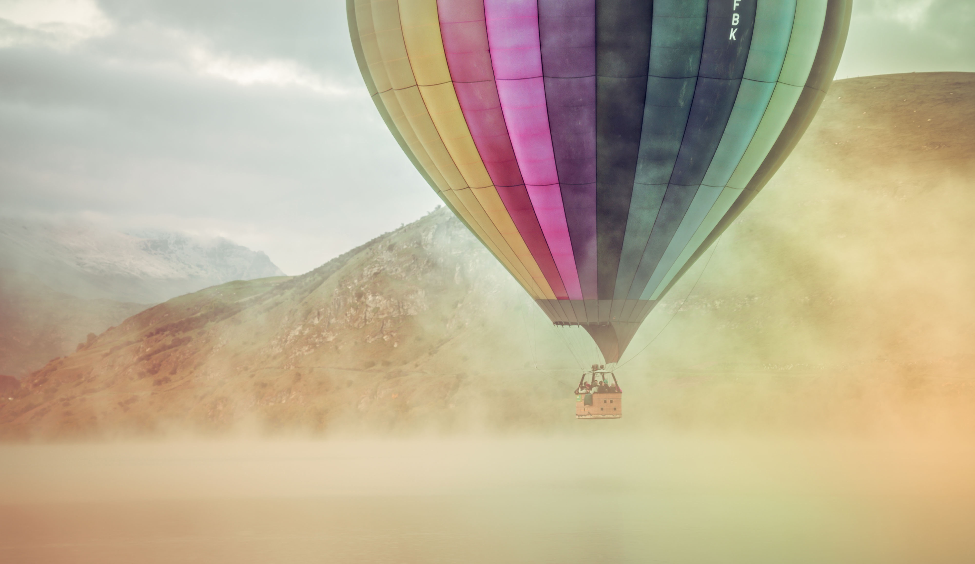 4K Hot Air Balloon Wallpaper and Background Image