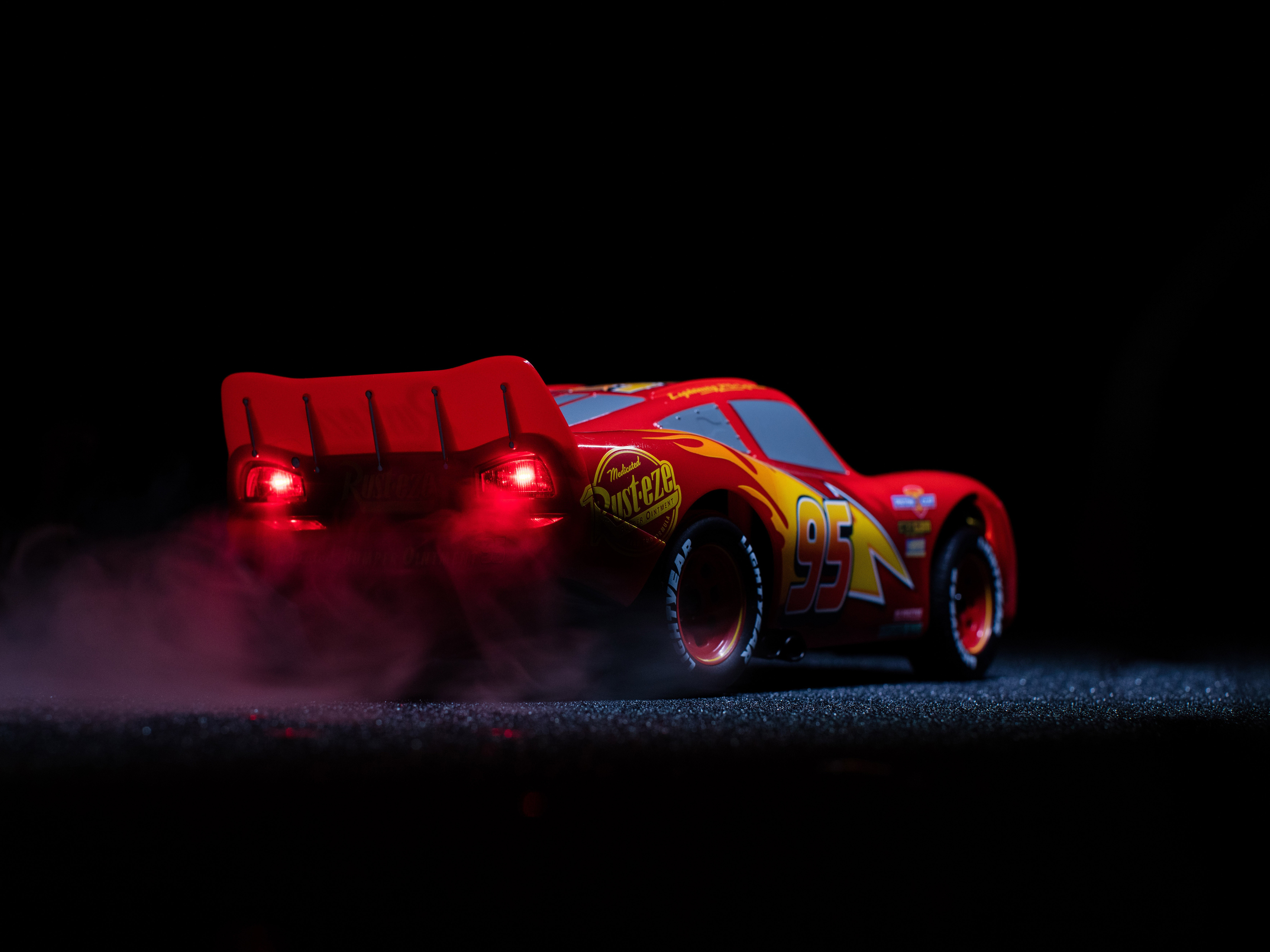 Download Animation, Pixar, Disney, Lightning McQueen, Cars, Movie, Cartoon, Cars, Cartoon, Disney, Animation Wallpaper in 2800x2100 Resolution