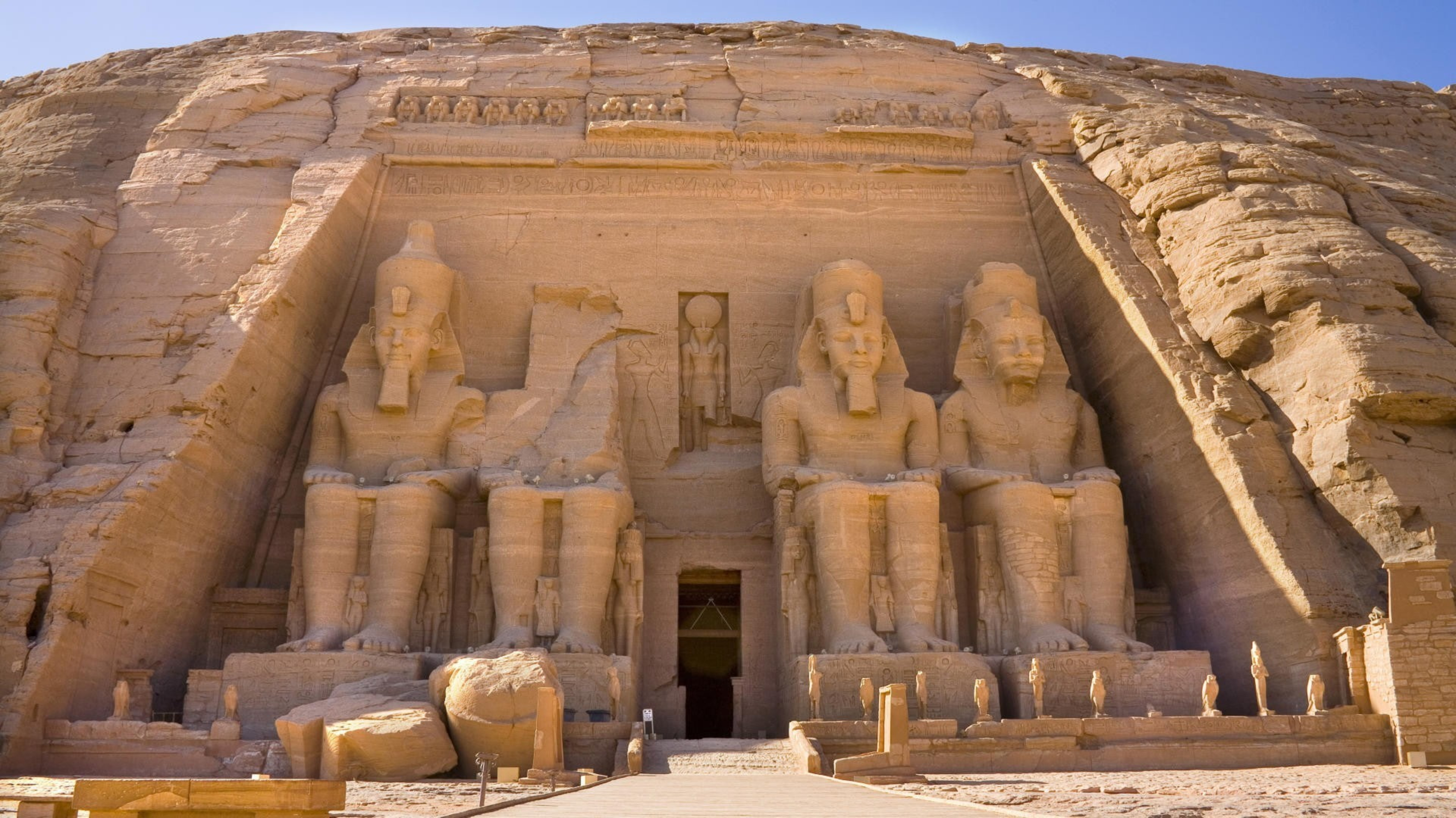 Abu Simbel Wallpaper