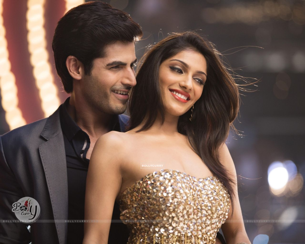 Wallpaper Kapoor and Ishita Sharma at Pyaar Ka Punchnama 2 size:1280x1024