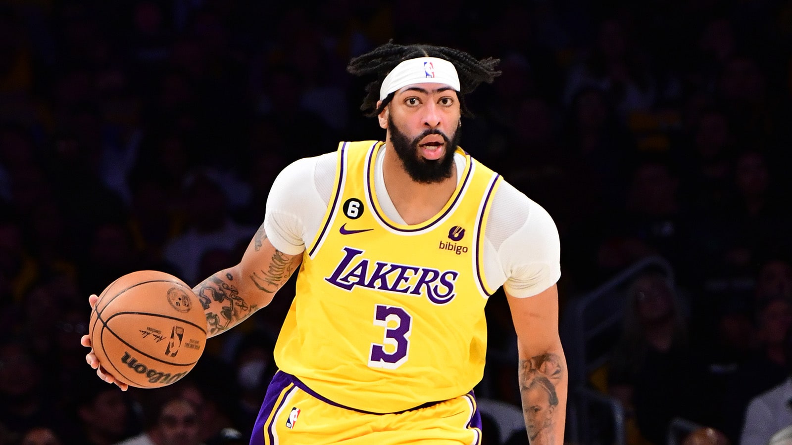 Anthony Davis Dominates Again, Leads Lakers Past Memphis