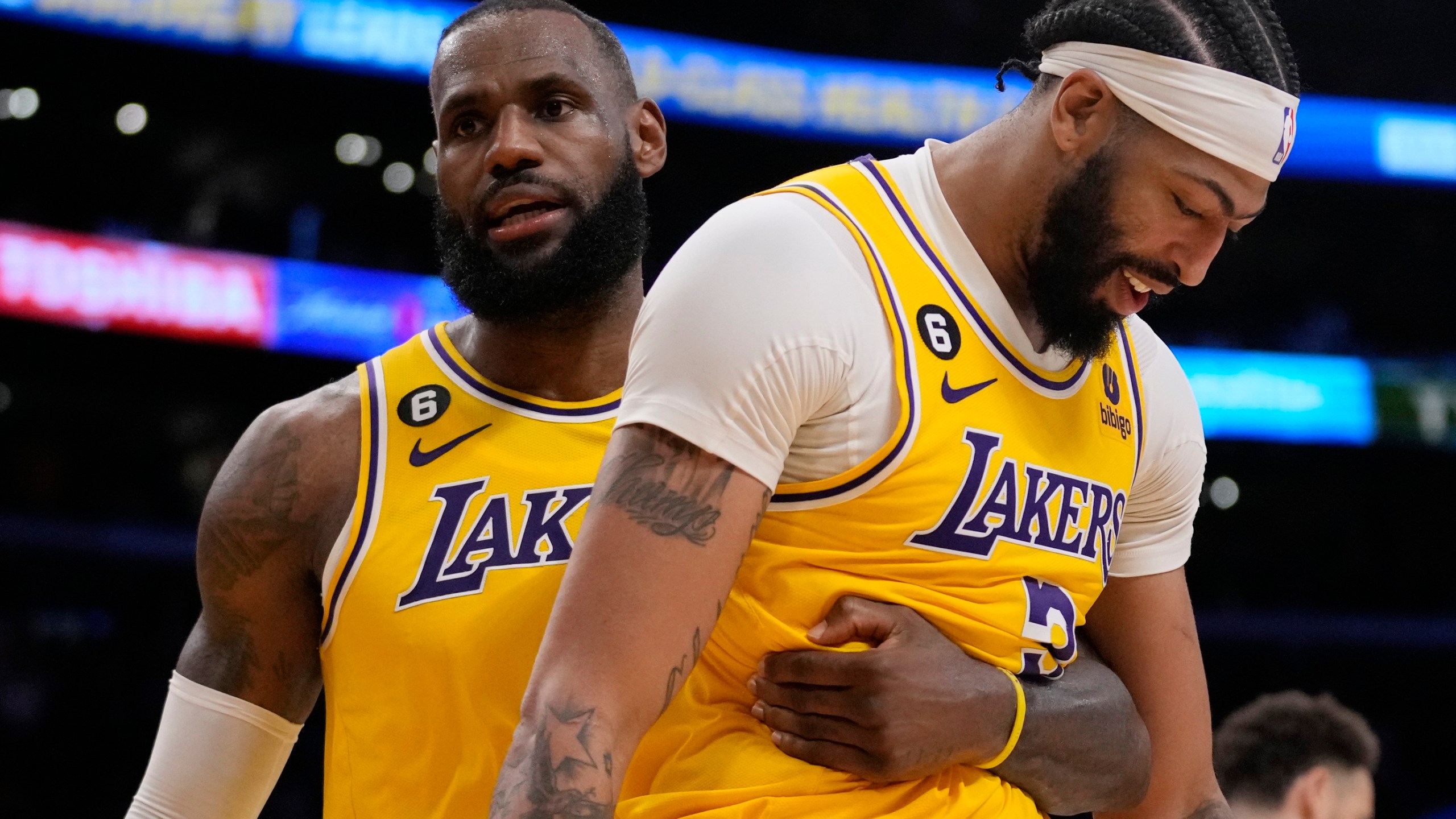 Healthy and happy: LeBron James, Anthony Davis lead Lakers back to conference finals