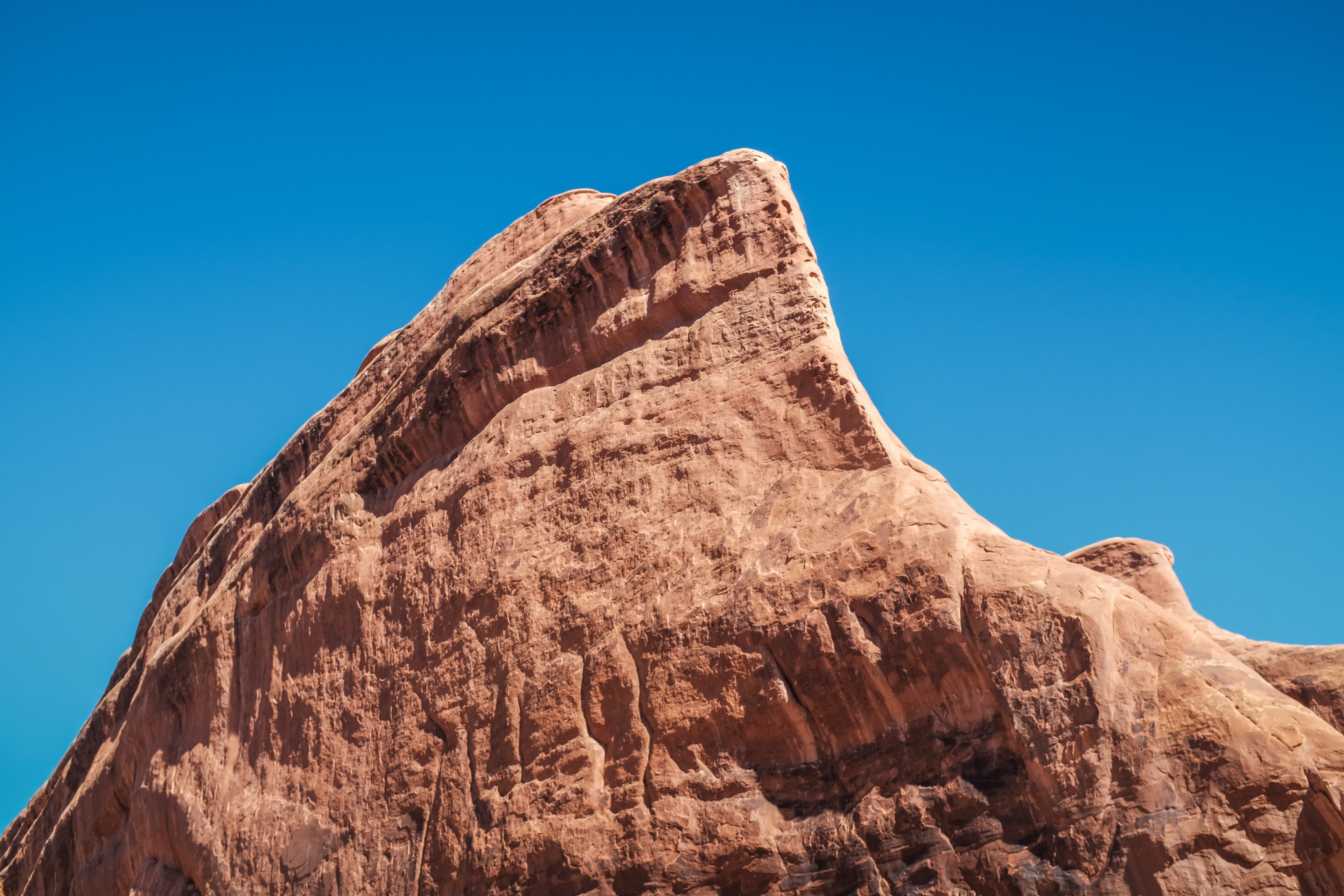 Wallpaper / rock mountain top peak and sandstone HD 4k wallpaper free download