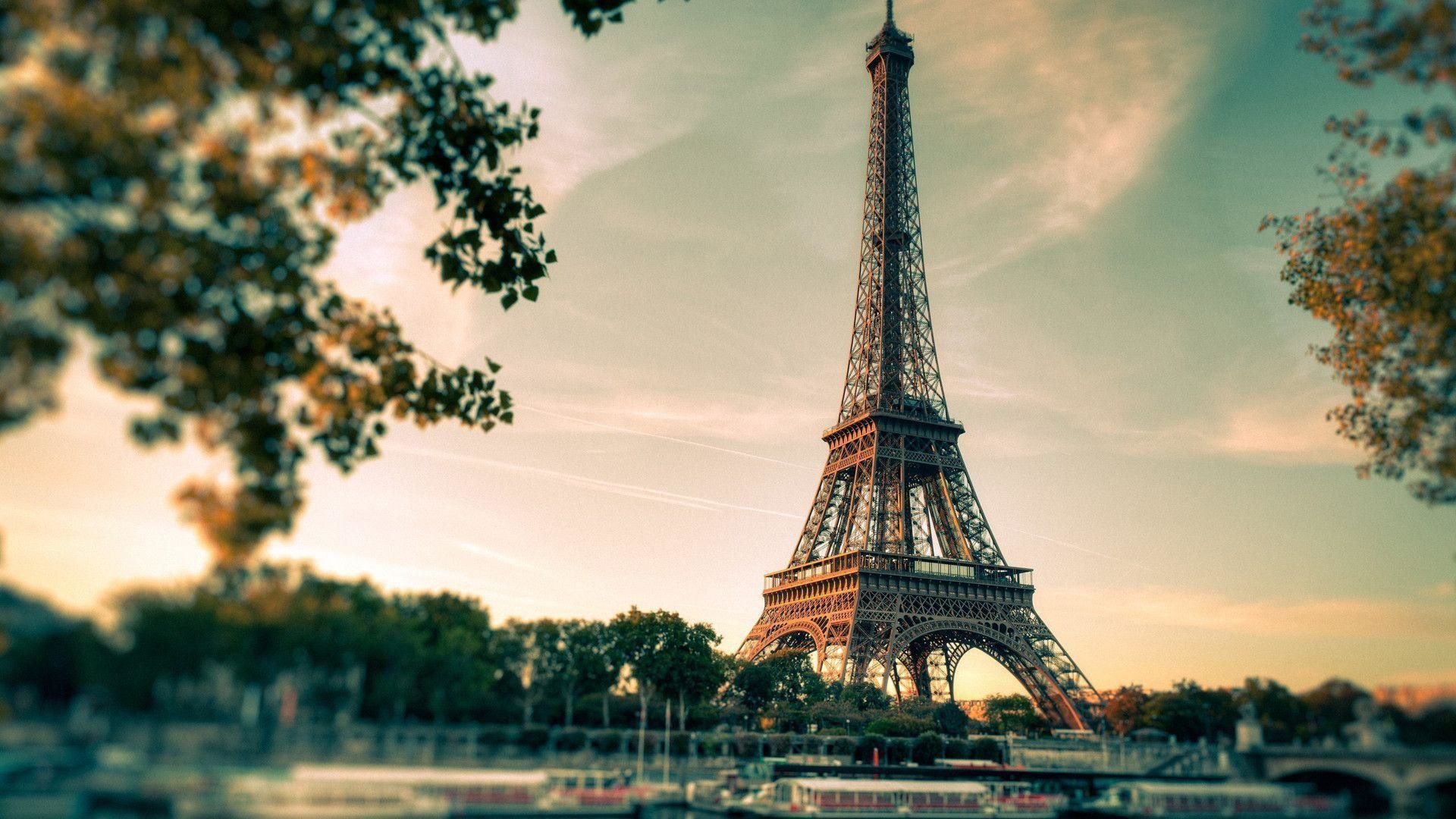 Paris HD Wallpaper