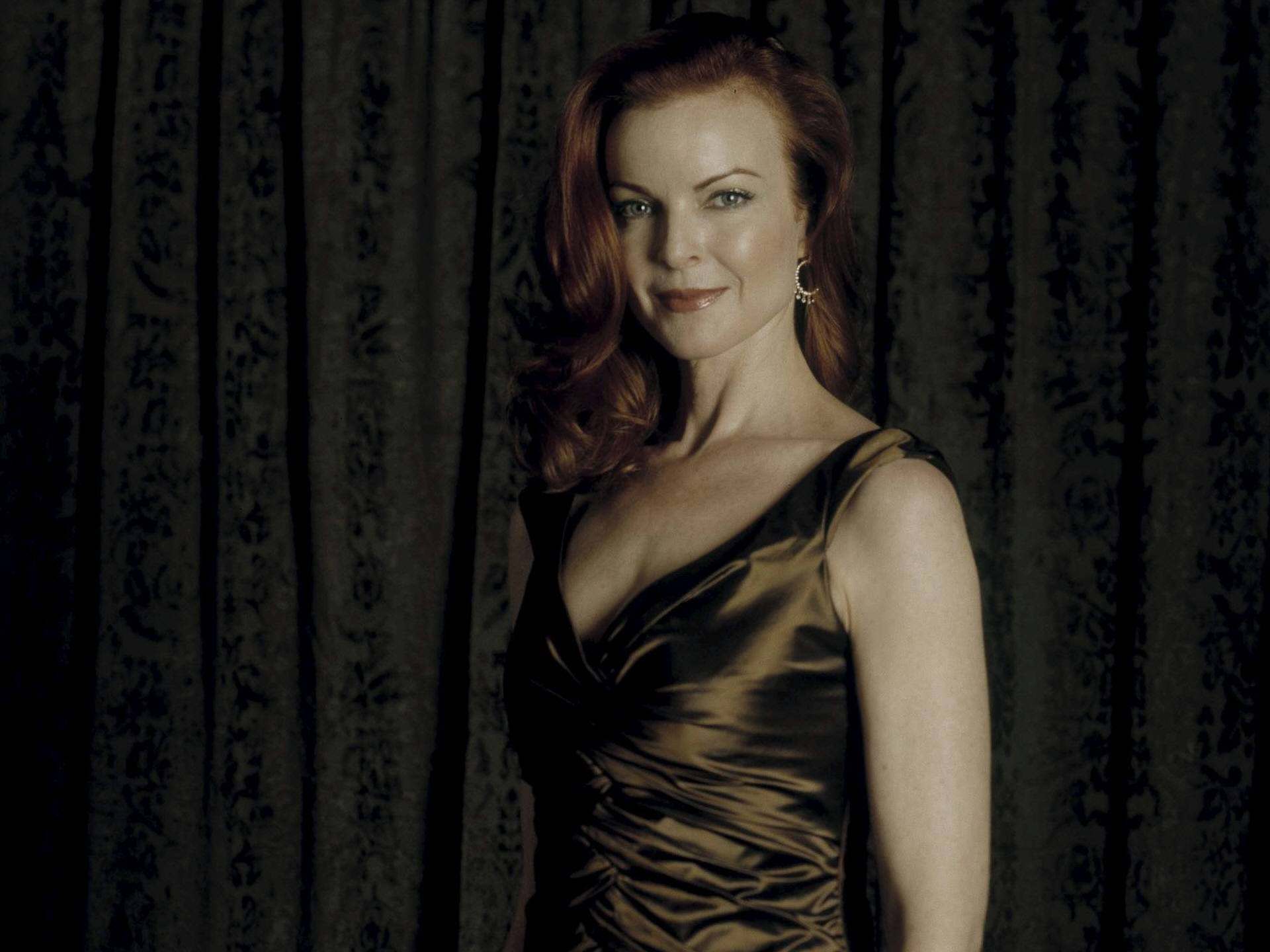 1920x1440 marcia cross wallpaper hd
