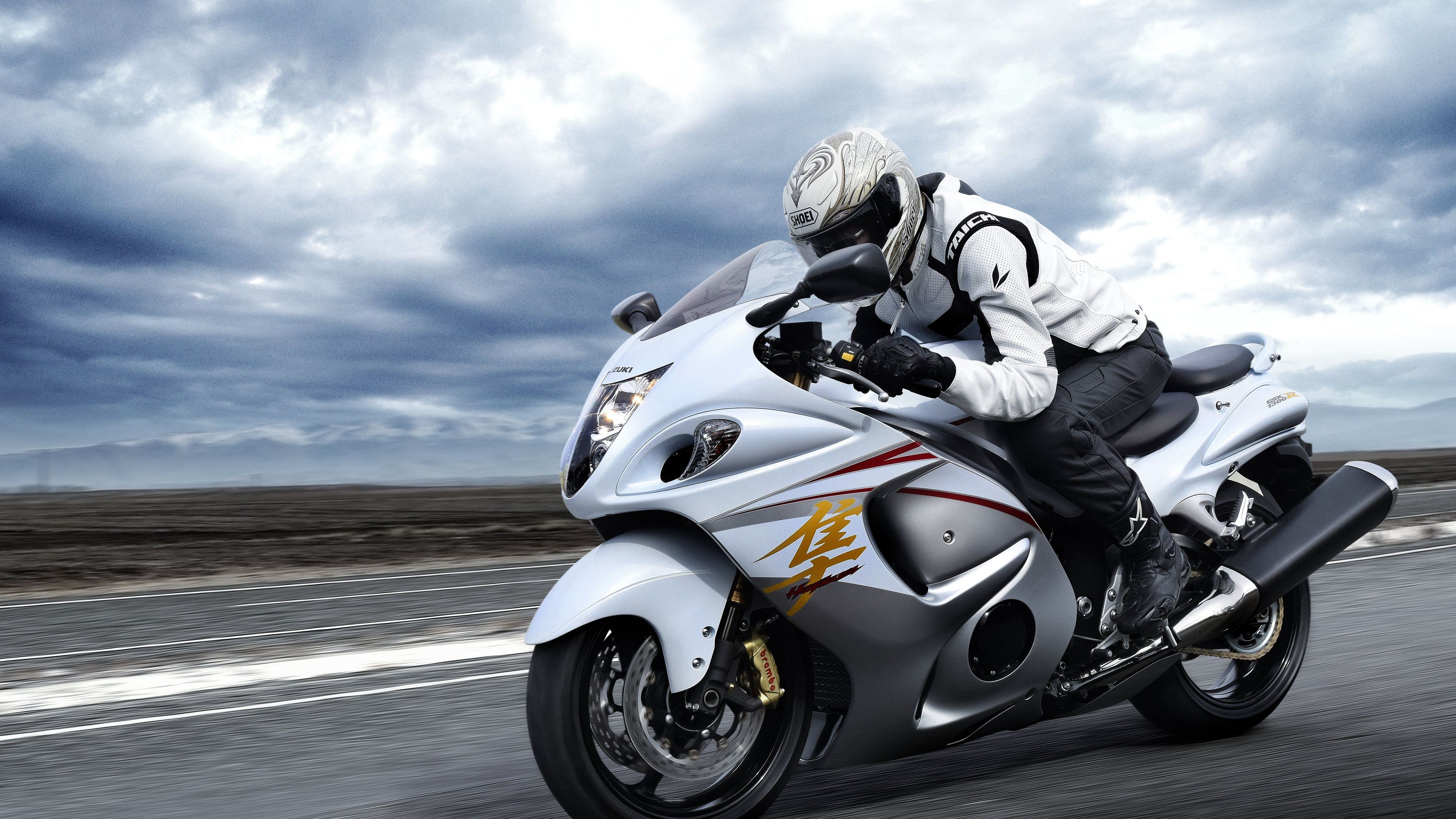 Wallpaper 4k Suzuki Hayabusa GSX 1300 R Wallpaper