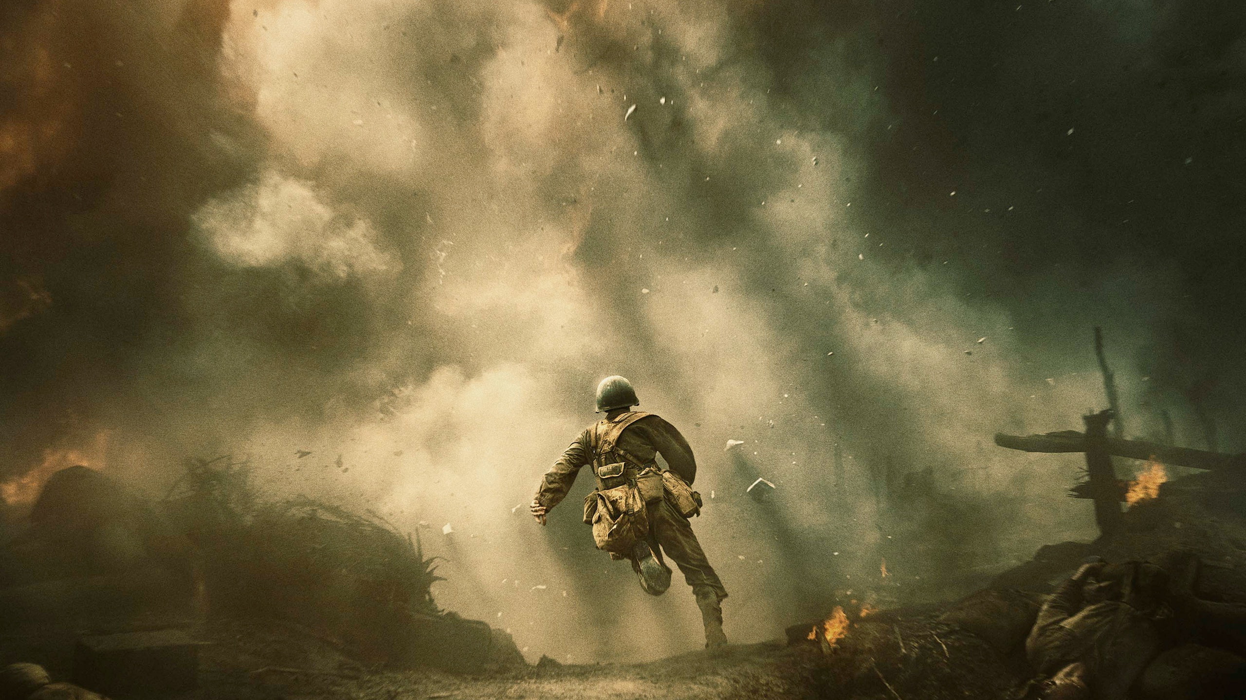Wallpaper / battlefield, Desmond T. Doss, runs, 2K, poster, For reasons of conscience, smoke, Hacksaw Ridge, Andrew Garfield, soldiers, drama, The Second World, the film free download