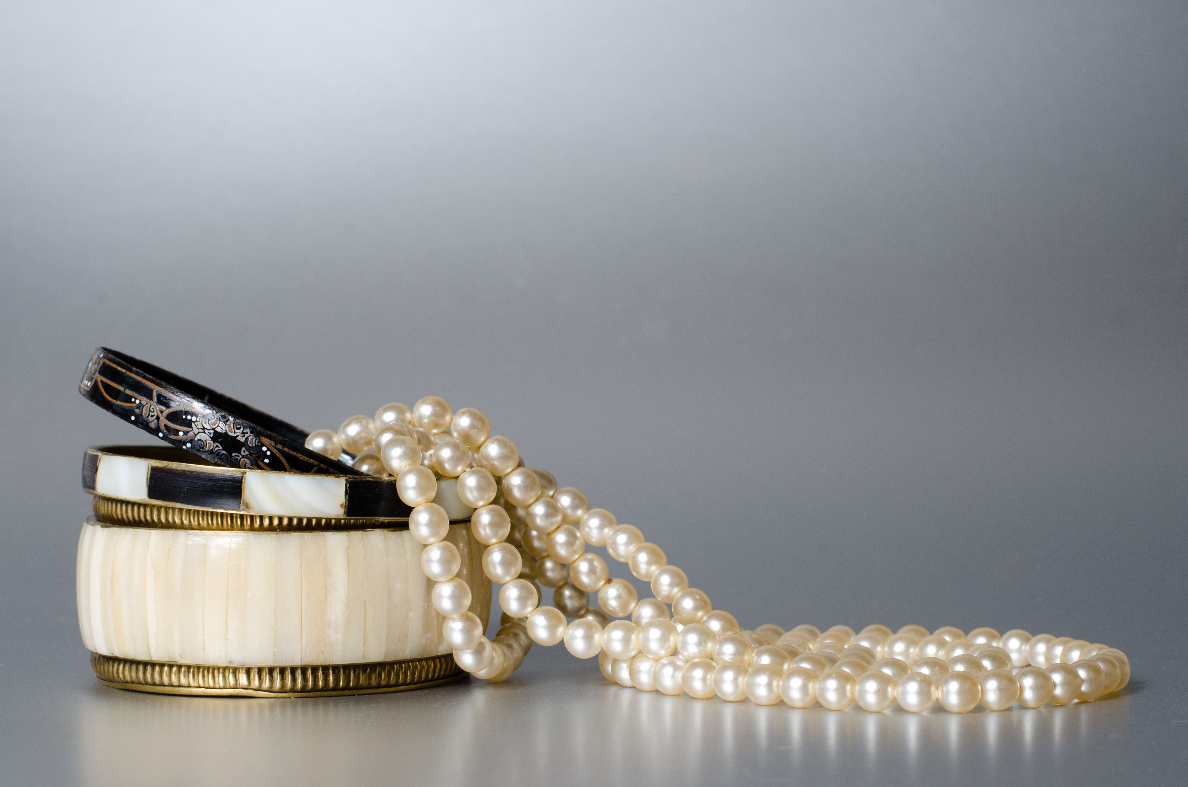 4K, Jewelry, Pearl, Gray background Gallery HD Wallpaper