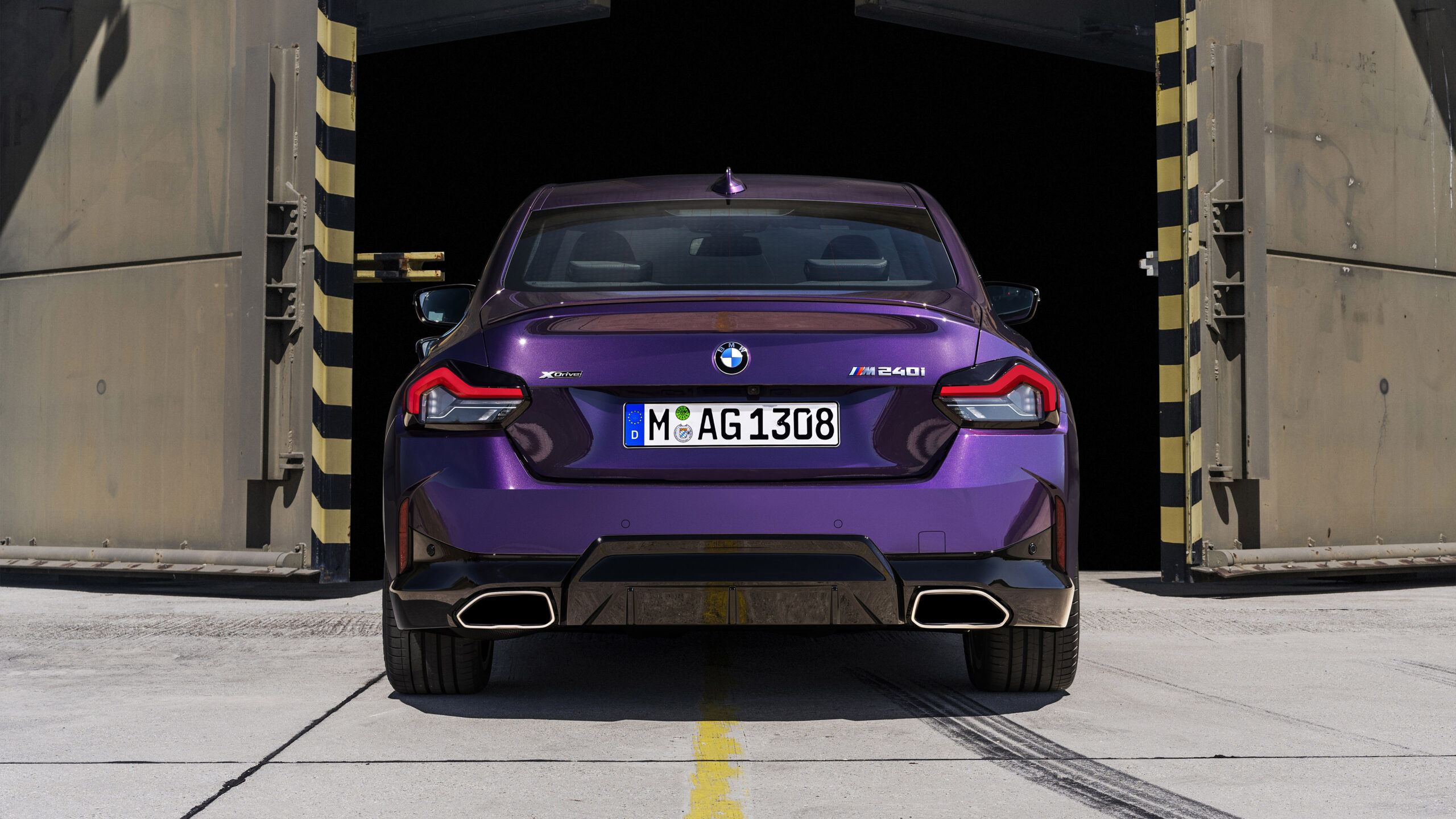 2022 BMW M240i Wallpaper