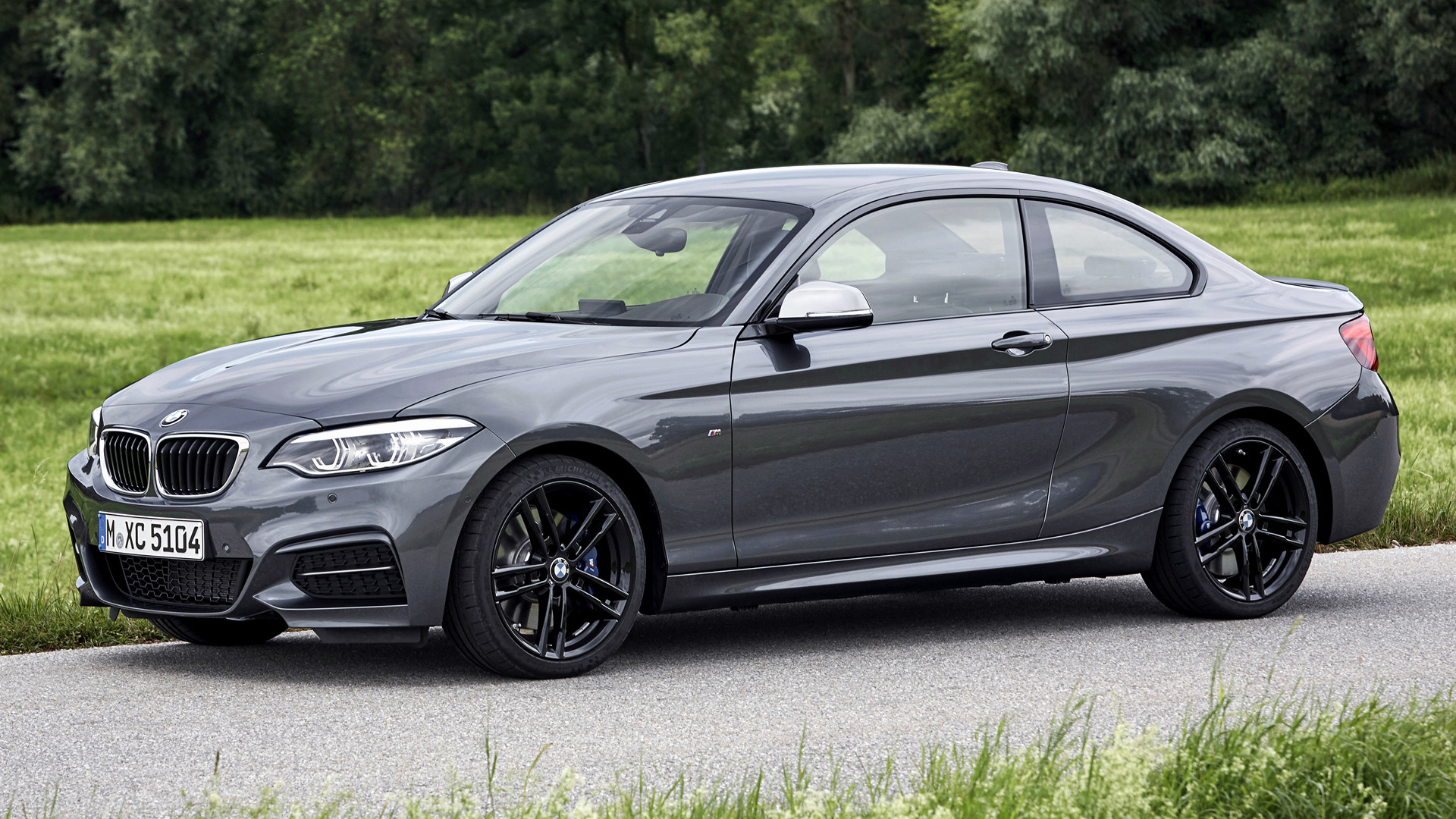 BMW M240i Coupe