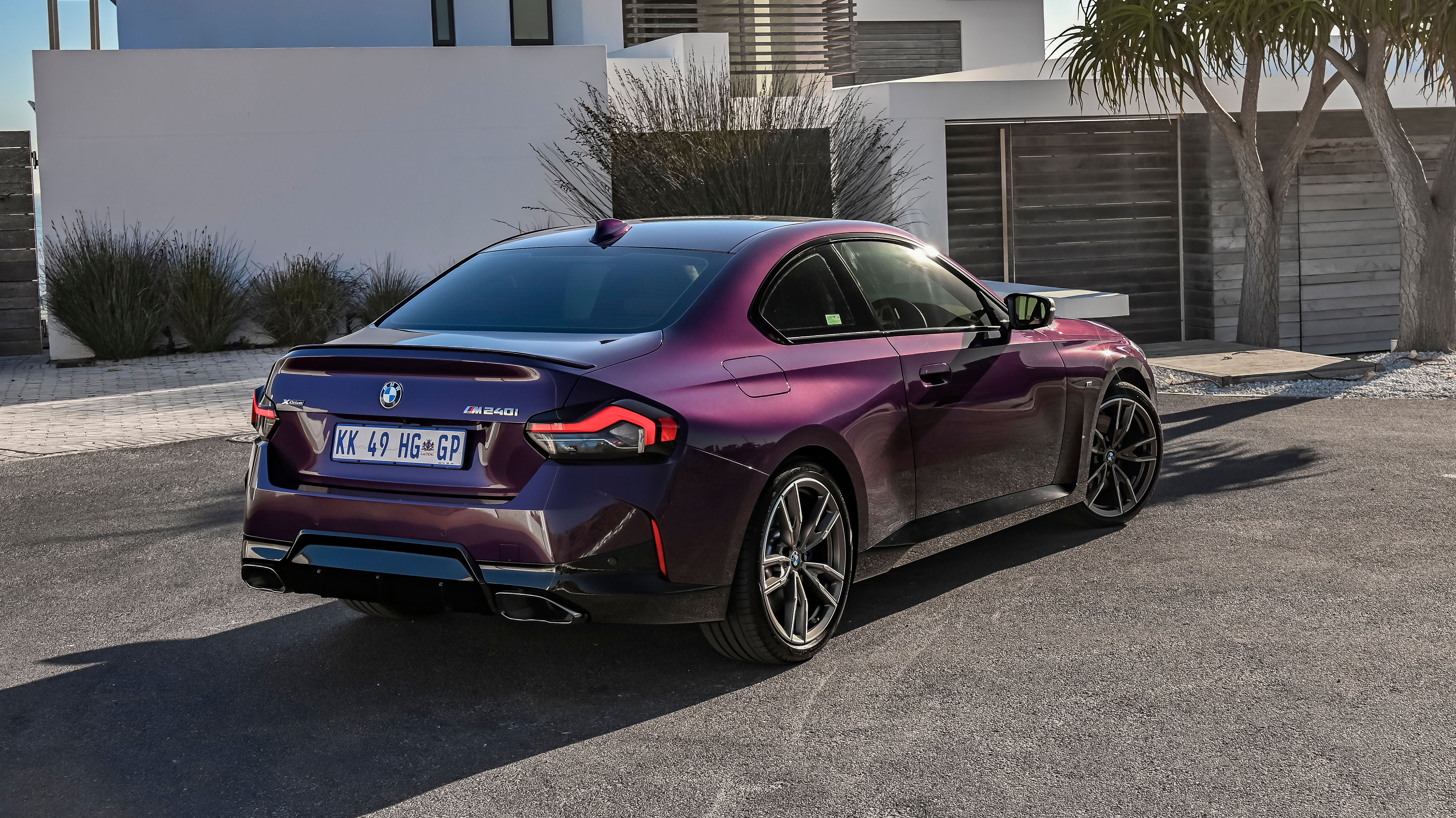 BMW M240i xDrive Coupé 2022 5K Wallpaper Car Wallpaper