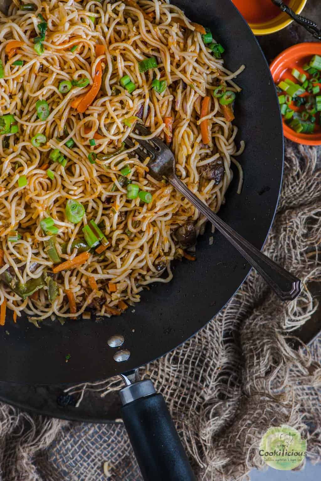 Veg Hakka Noodles