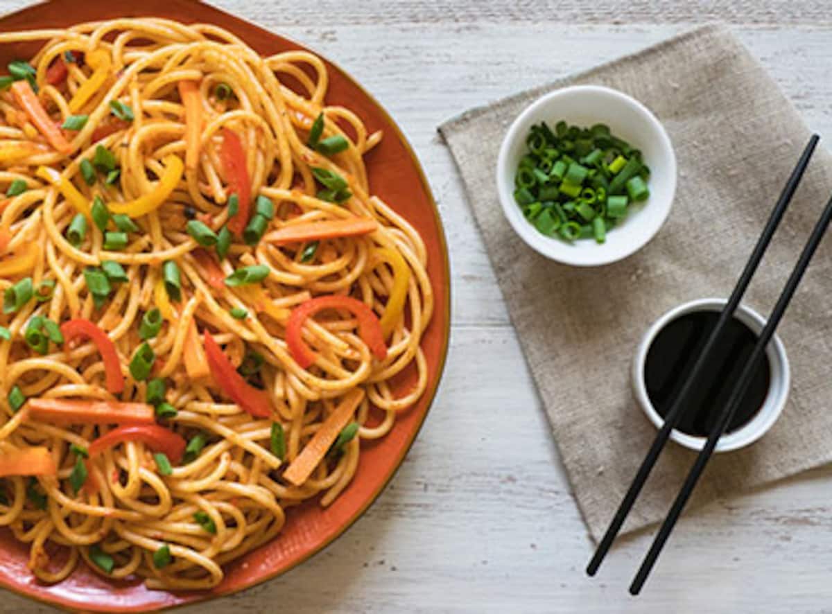 This Yummy Chicken Hakka Noodle Recipe Is Perfect For Mid Week Indulgence